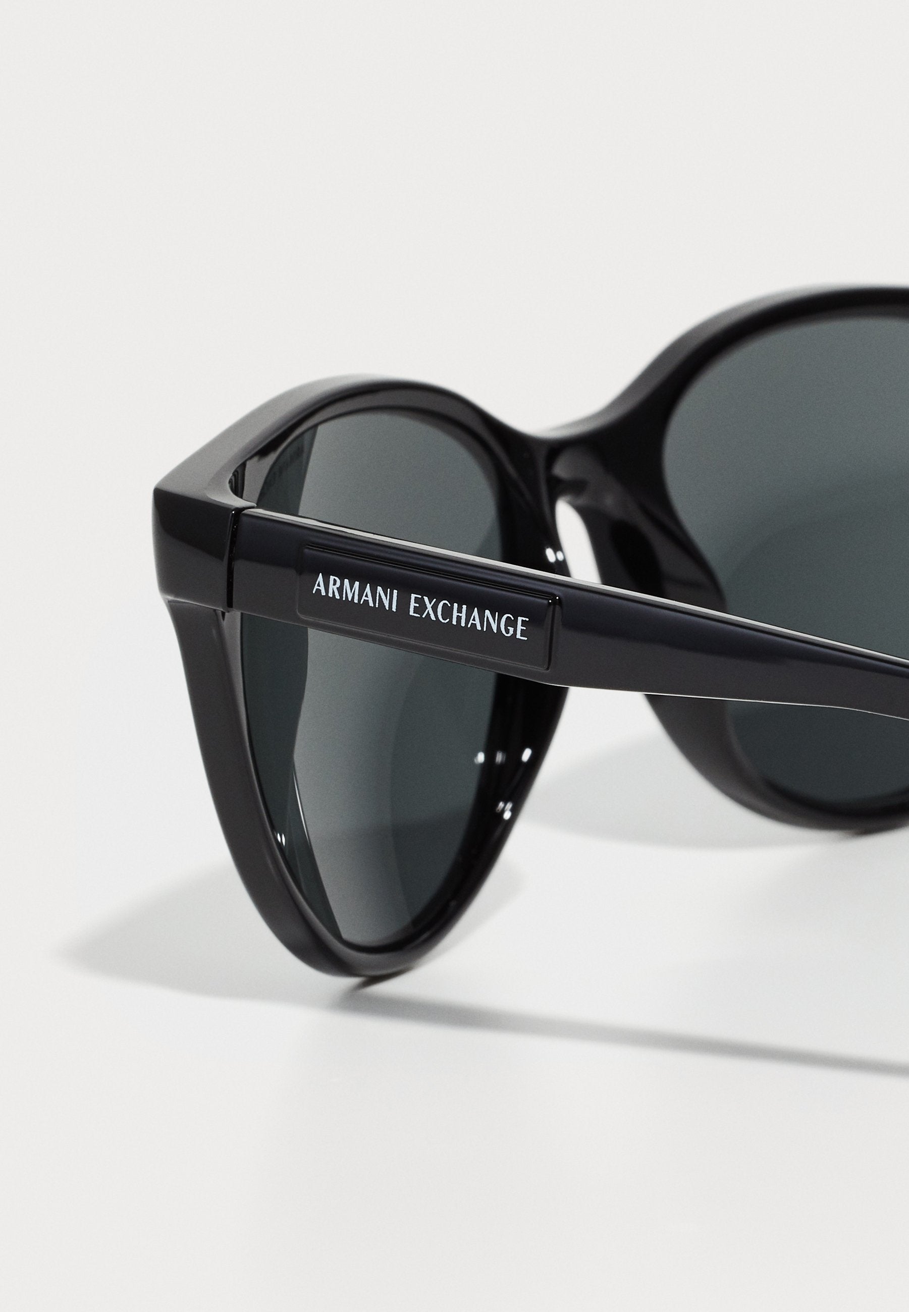 Sunglasses - shiny black