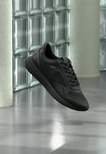 Trainers - black