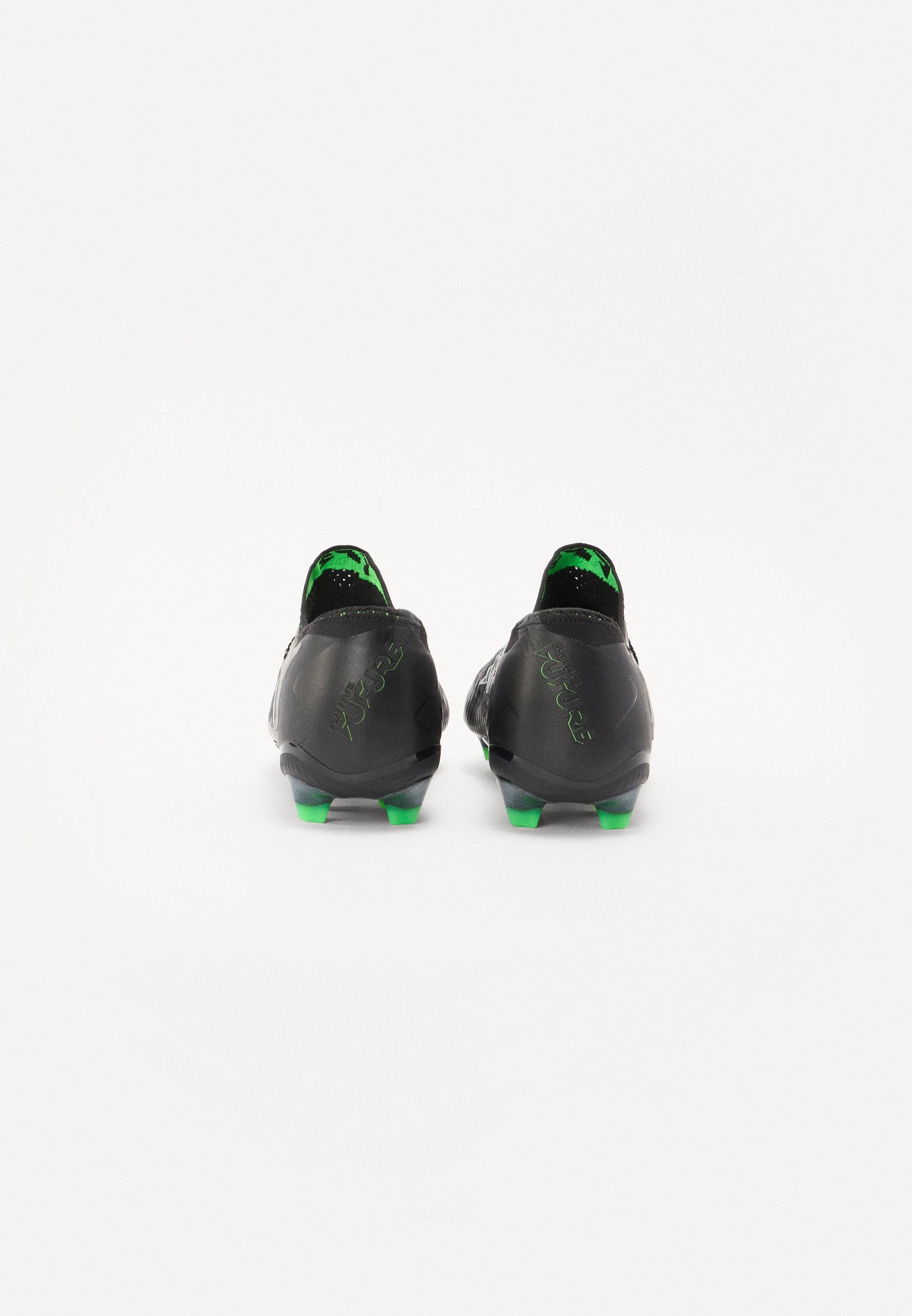 FUTURE 8 ULTIMATE LOW - Firm-ground football boots - black cool light gray fluo green
