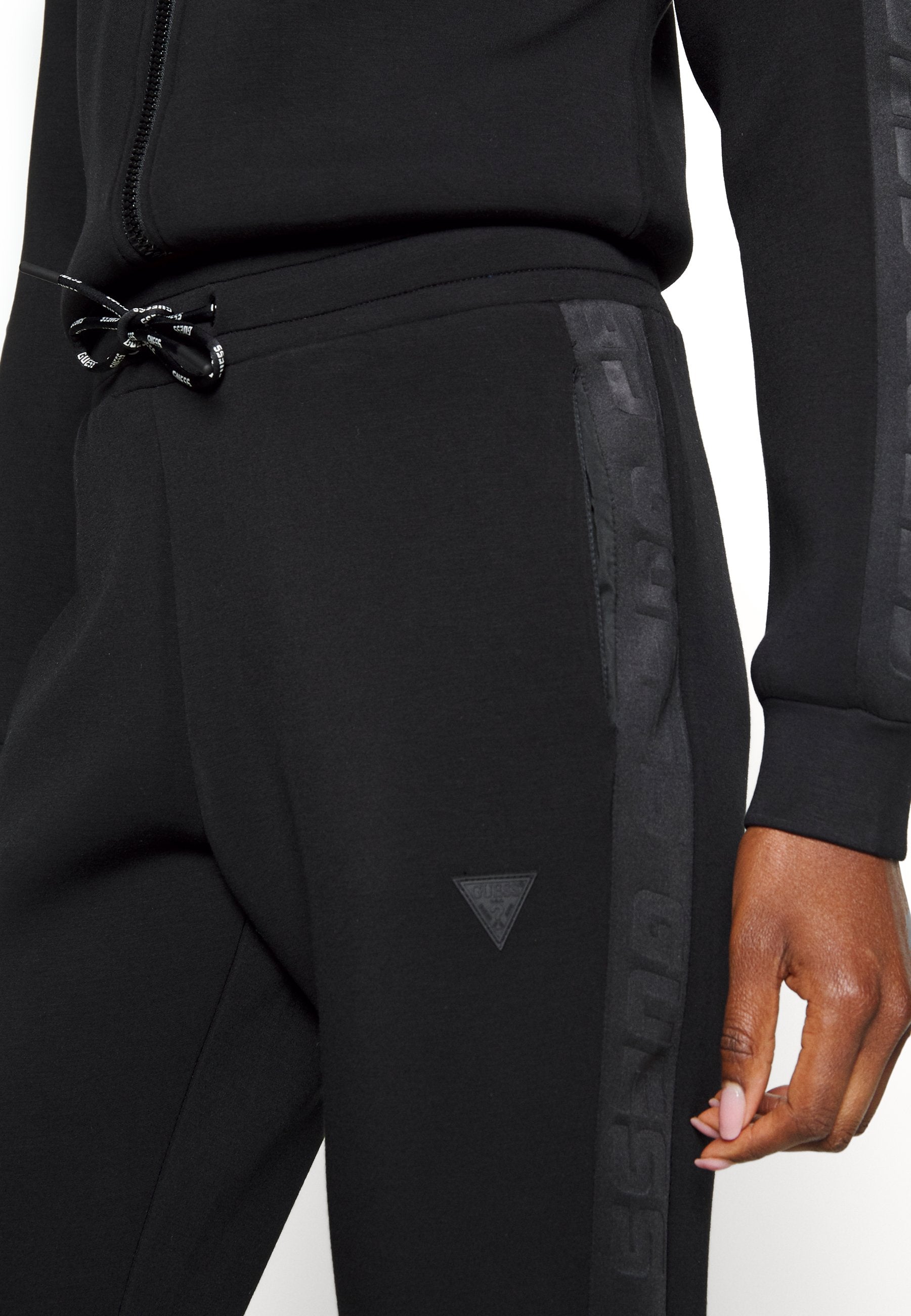 ALLIE CUFF  - Tracksuit bottoms - jet black