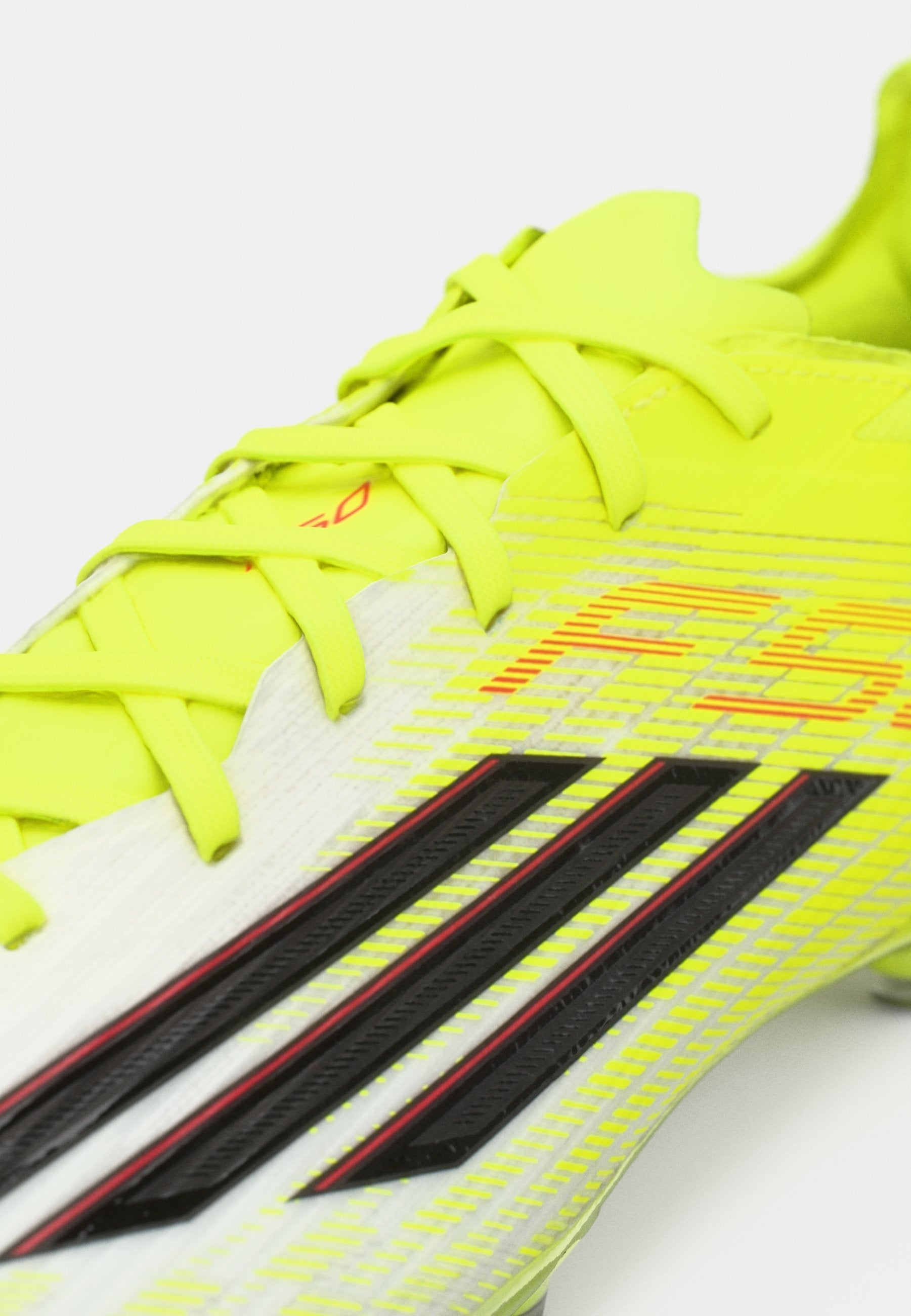 F50 PRO ÇOKLU ZEMİN UNISEX - Futbol kramponu suni çim - takım güneş sarısı 2/çekirdek siyah/berra_kırmızı
