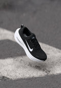 VOMERO PLUS - Road running shoes - black/white/cool grey/metallic dark grey/summit white
