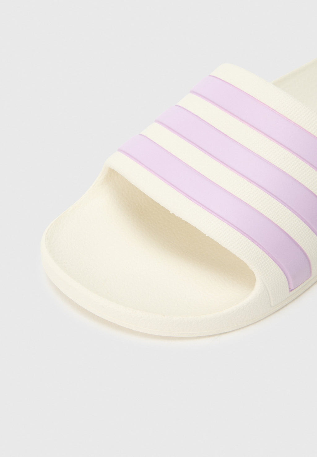 ADILETTE AQUA UNISEX - Pool slides - off white/bliss lilac
