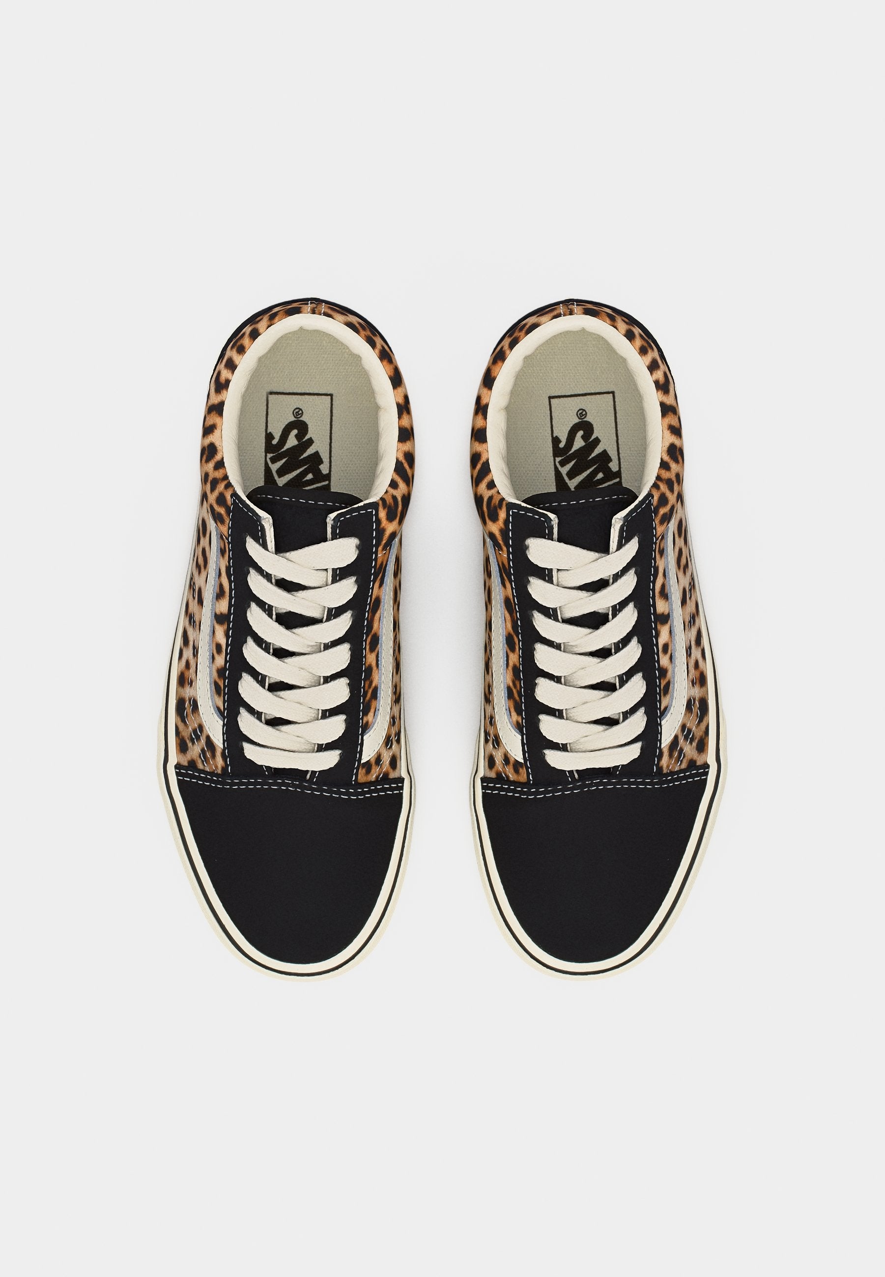 OLD SKOOL - Skate shoes - black