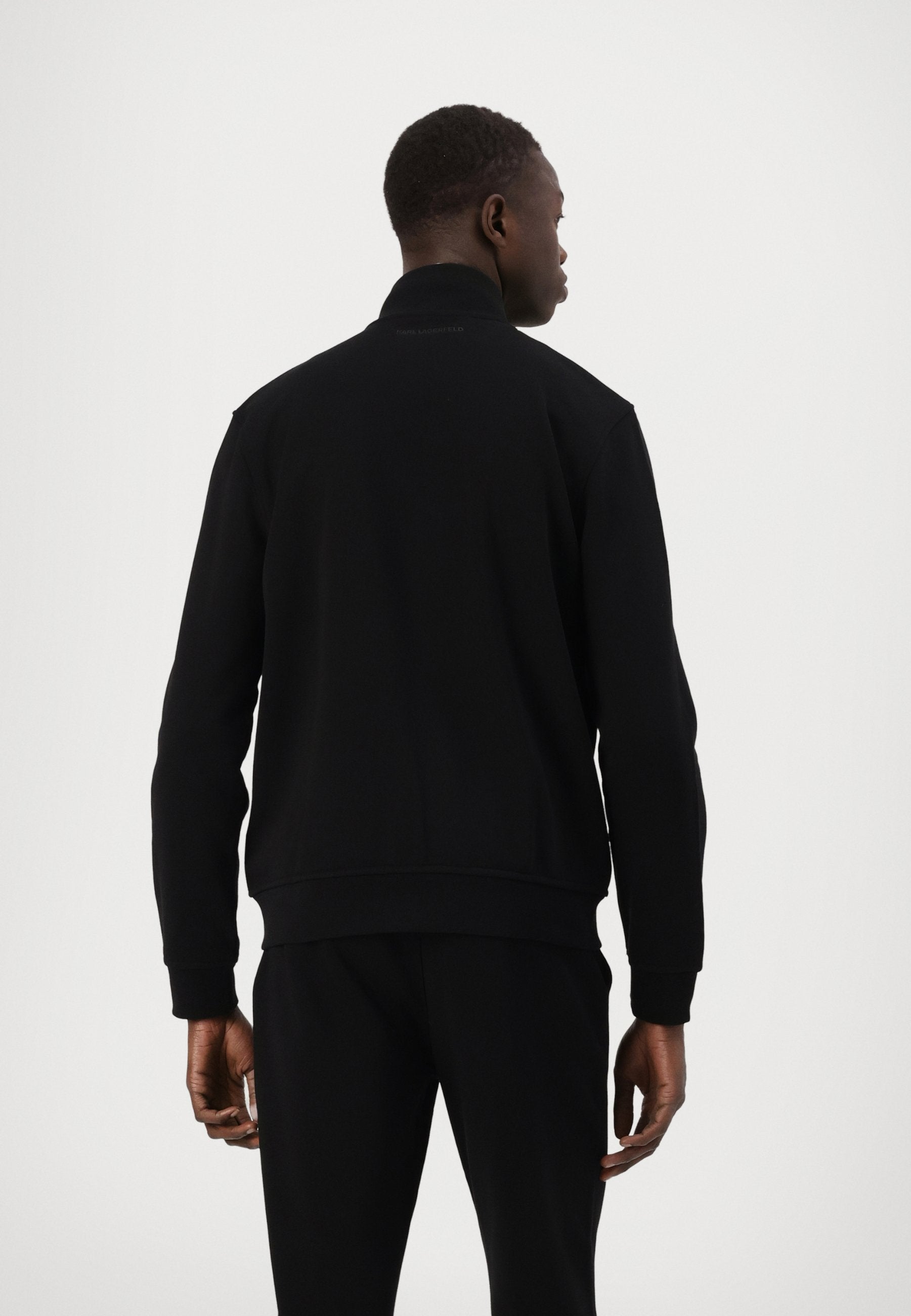 Zip-up sweatshirt - black