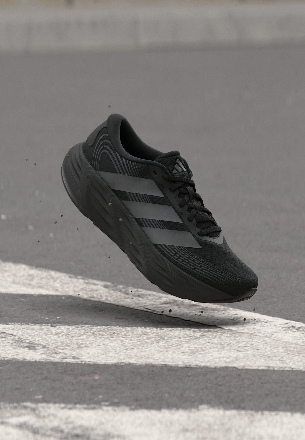 GALAXY 8 M - Road running shoes - core black/grey six/carbon