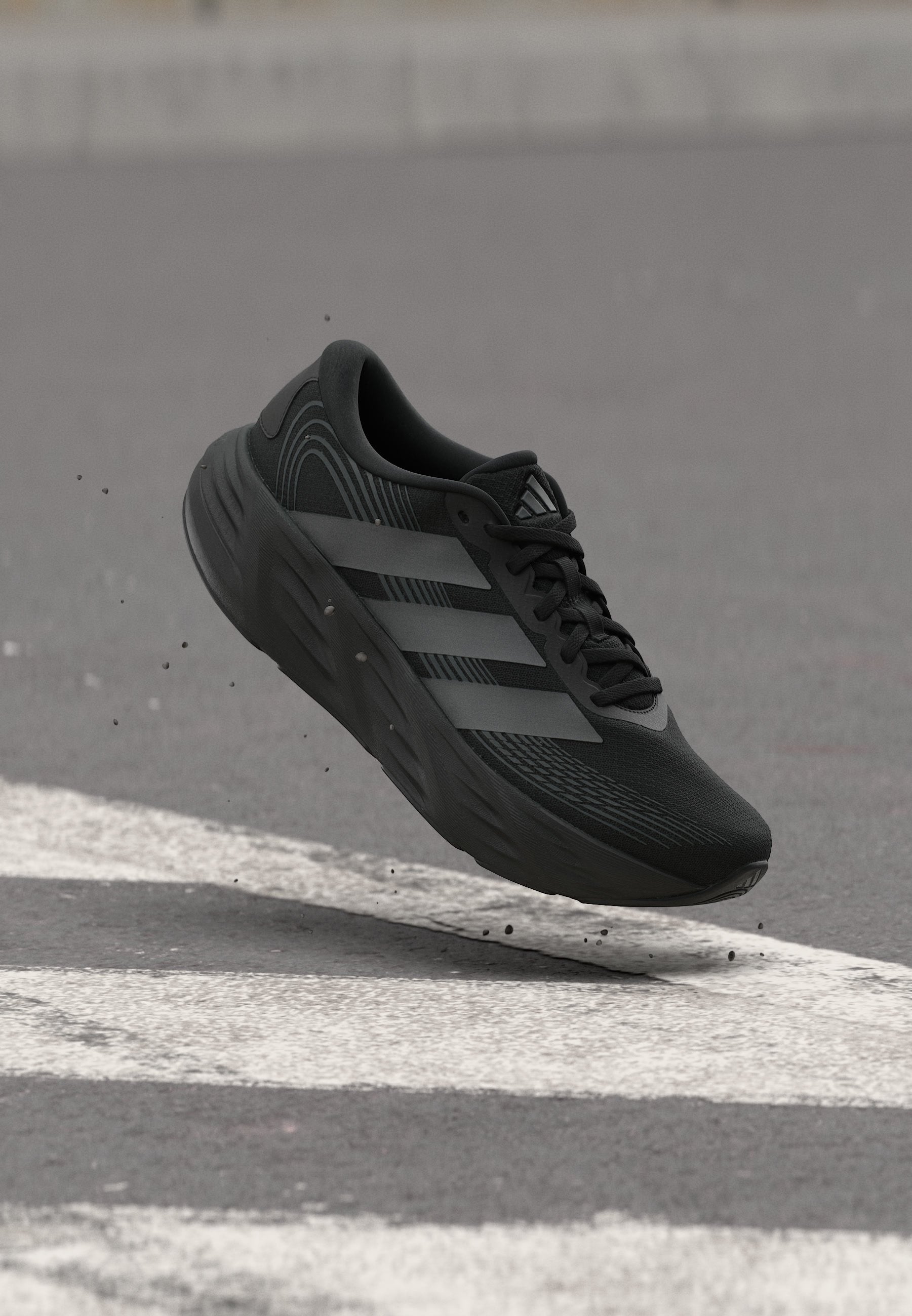 GALAXY 8 M - Road running shoes - core black/grey six/carbon