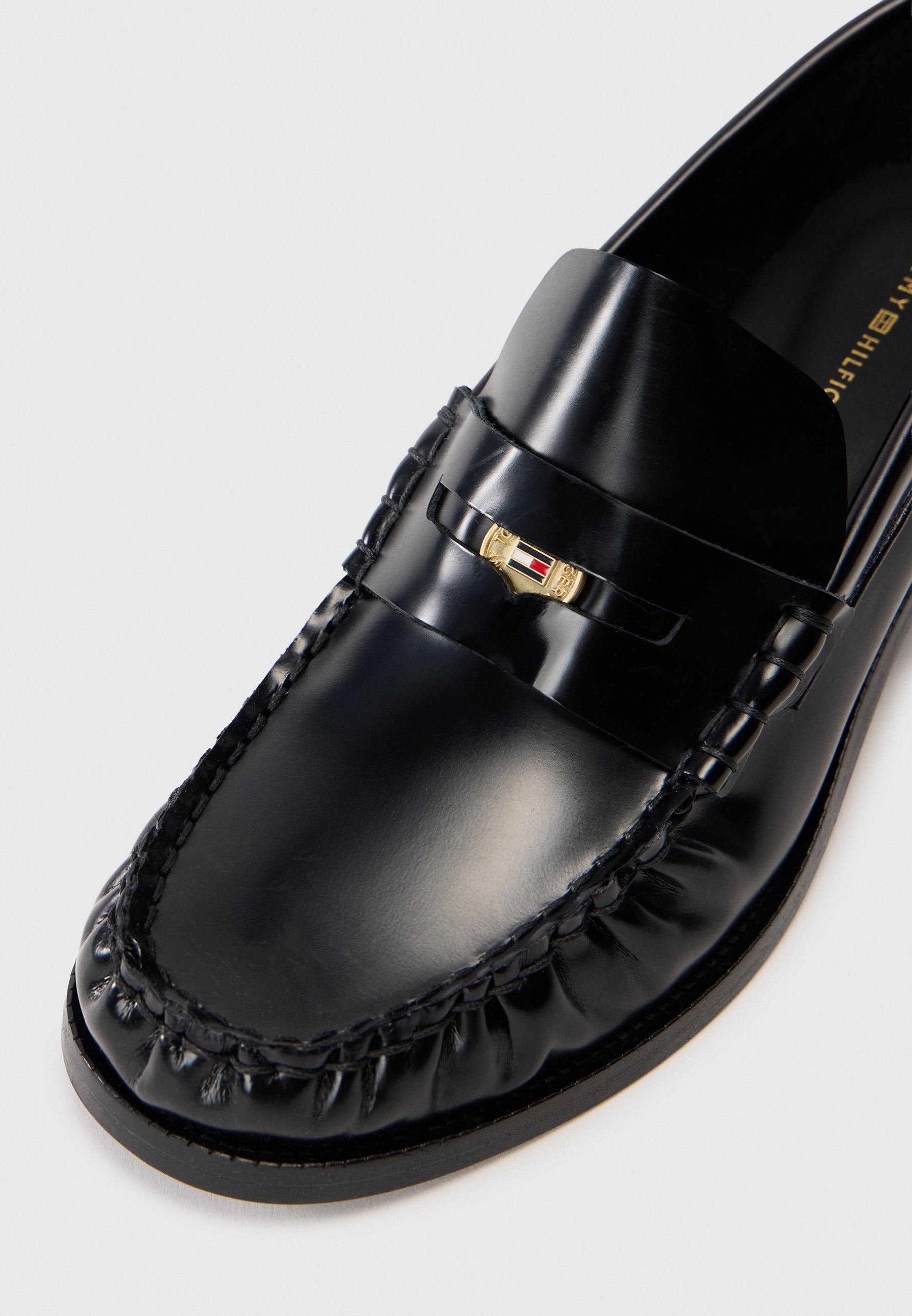 PATENT LEATHER BLOCK HEEL LOAFERS - Slip-ons - black