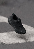 VOMERO 18 - Road running shoes - black/dark smoke grey/light smoke grey