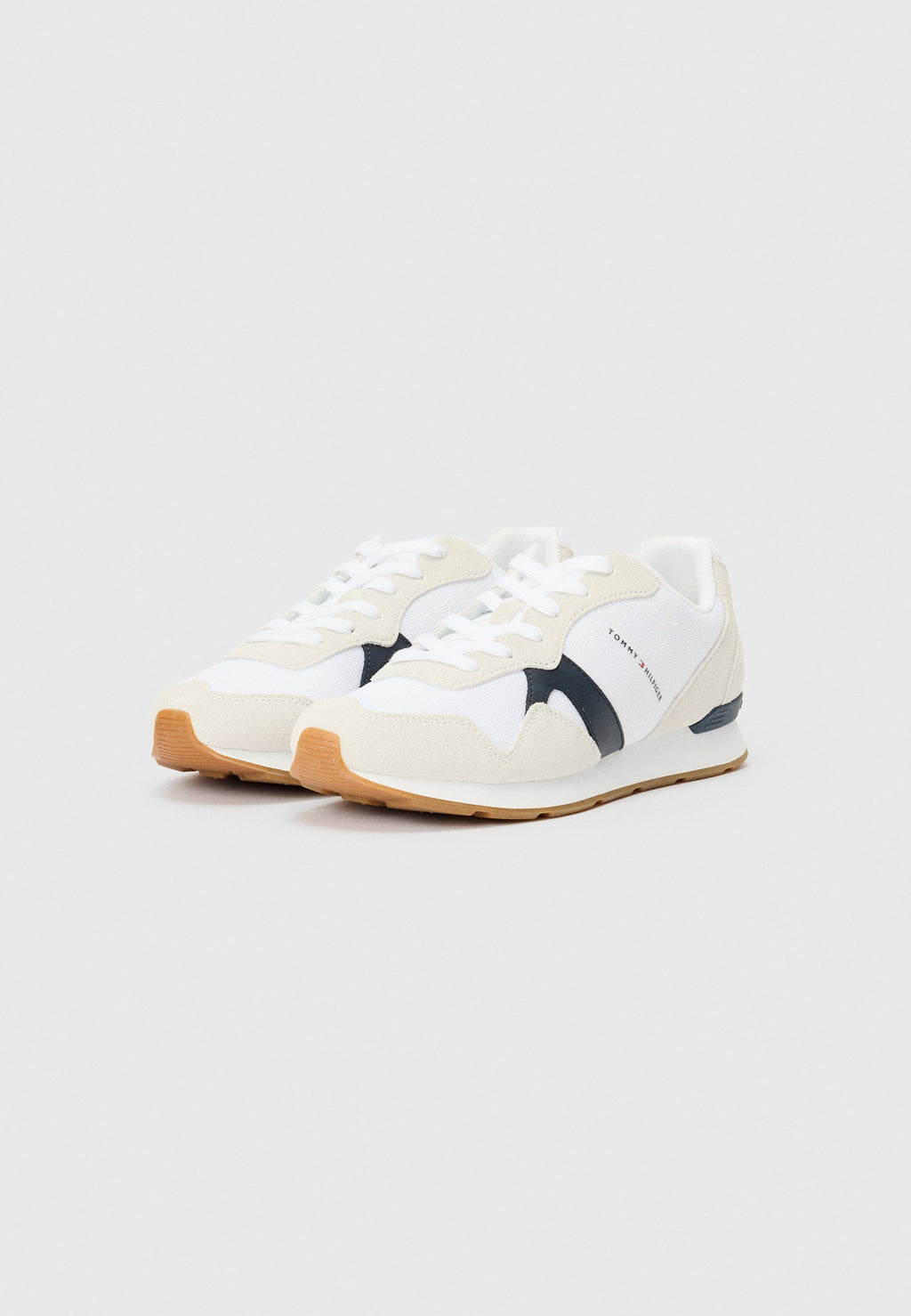 Trainers - white