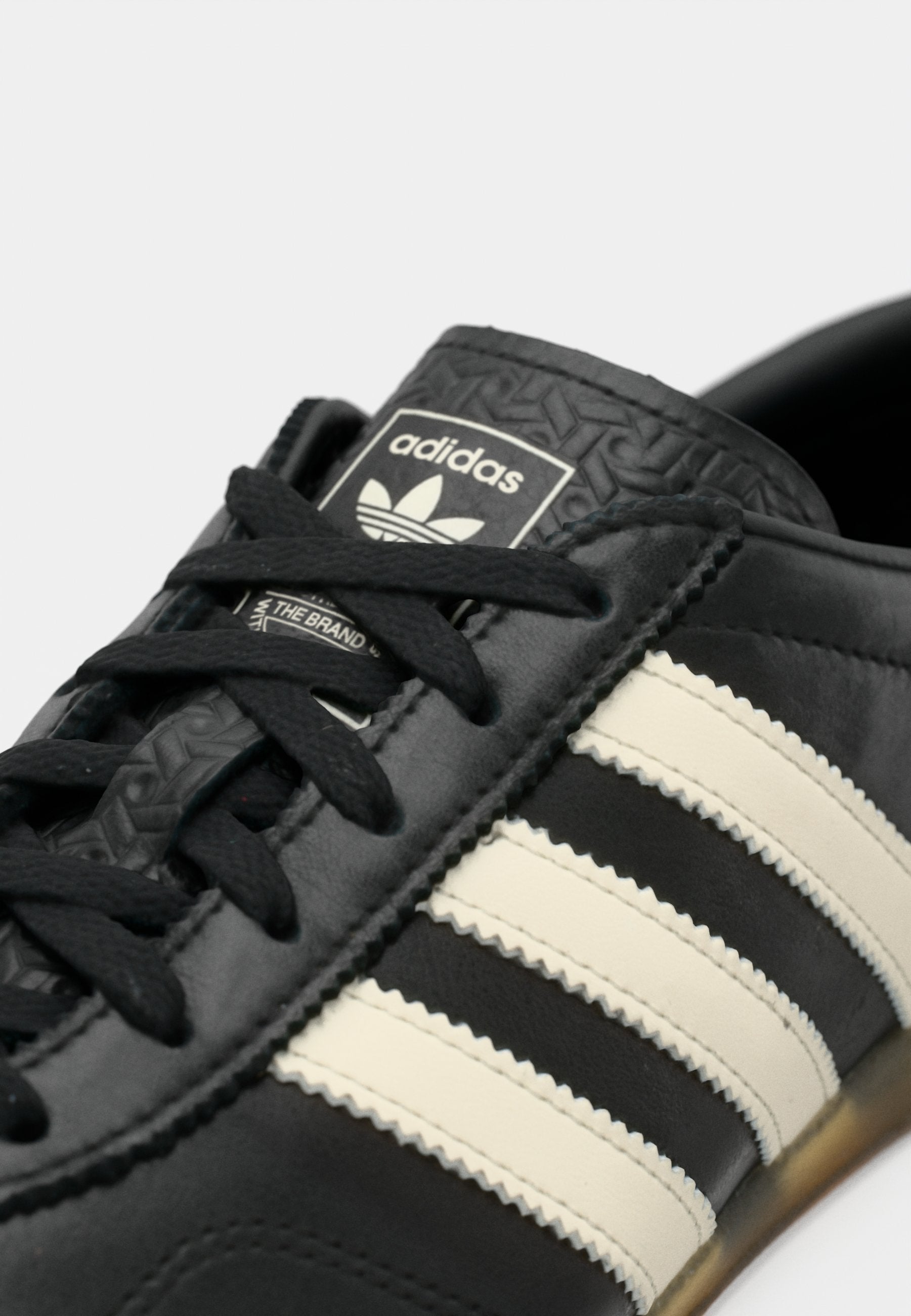 GAZELLE PRO - Trainers - core black/chalk white