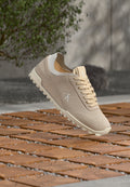 أحذية رياضية منخفضة البروفايل RUN MG SUE DB LACES - كاجوال - كاجو فاتح