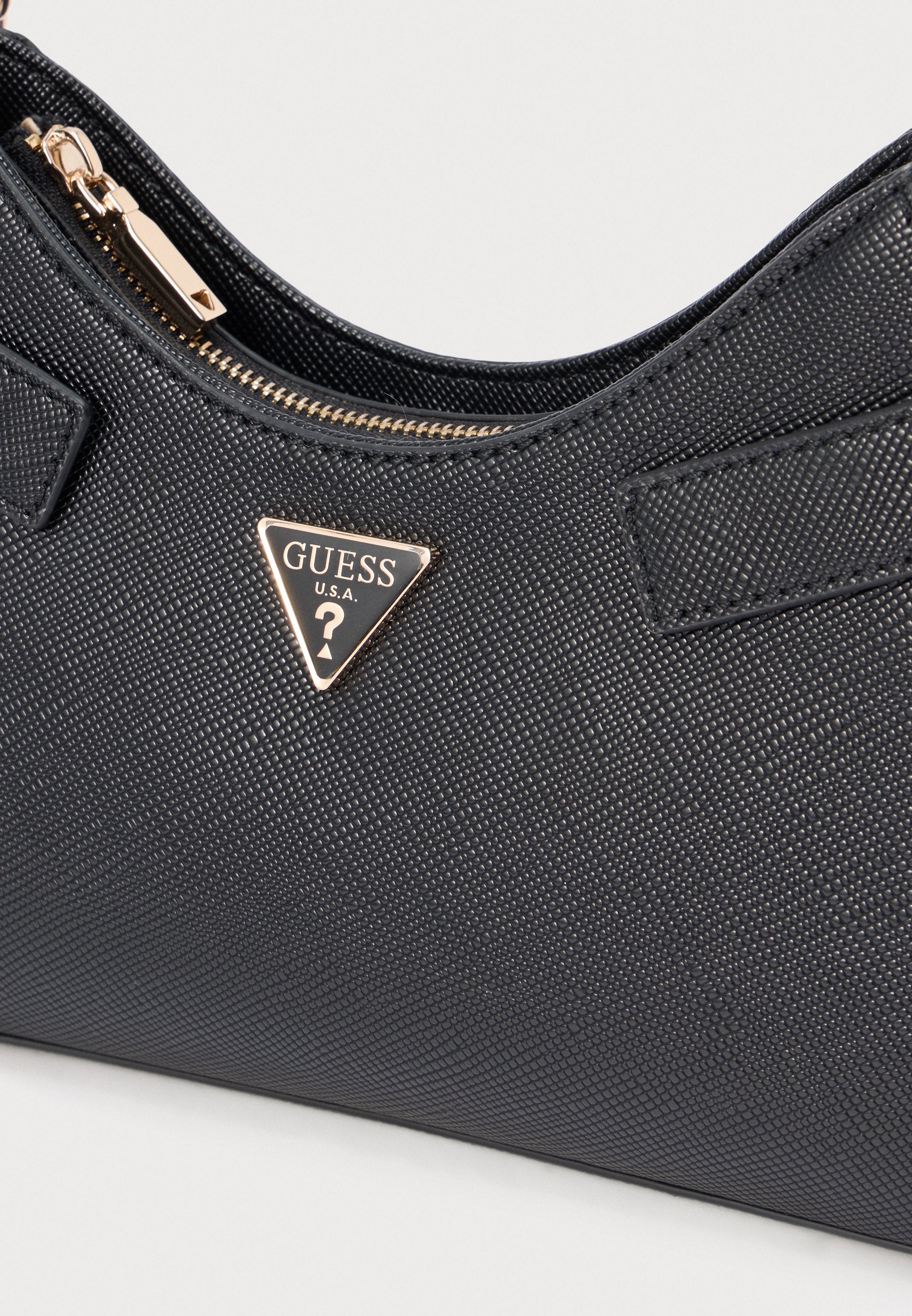SERENOVA SHOULDER BAG - حقيبة يد - أسود