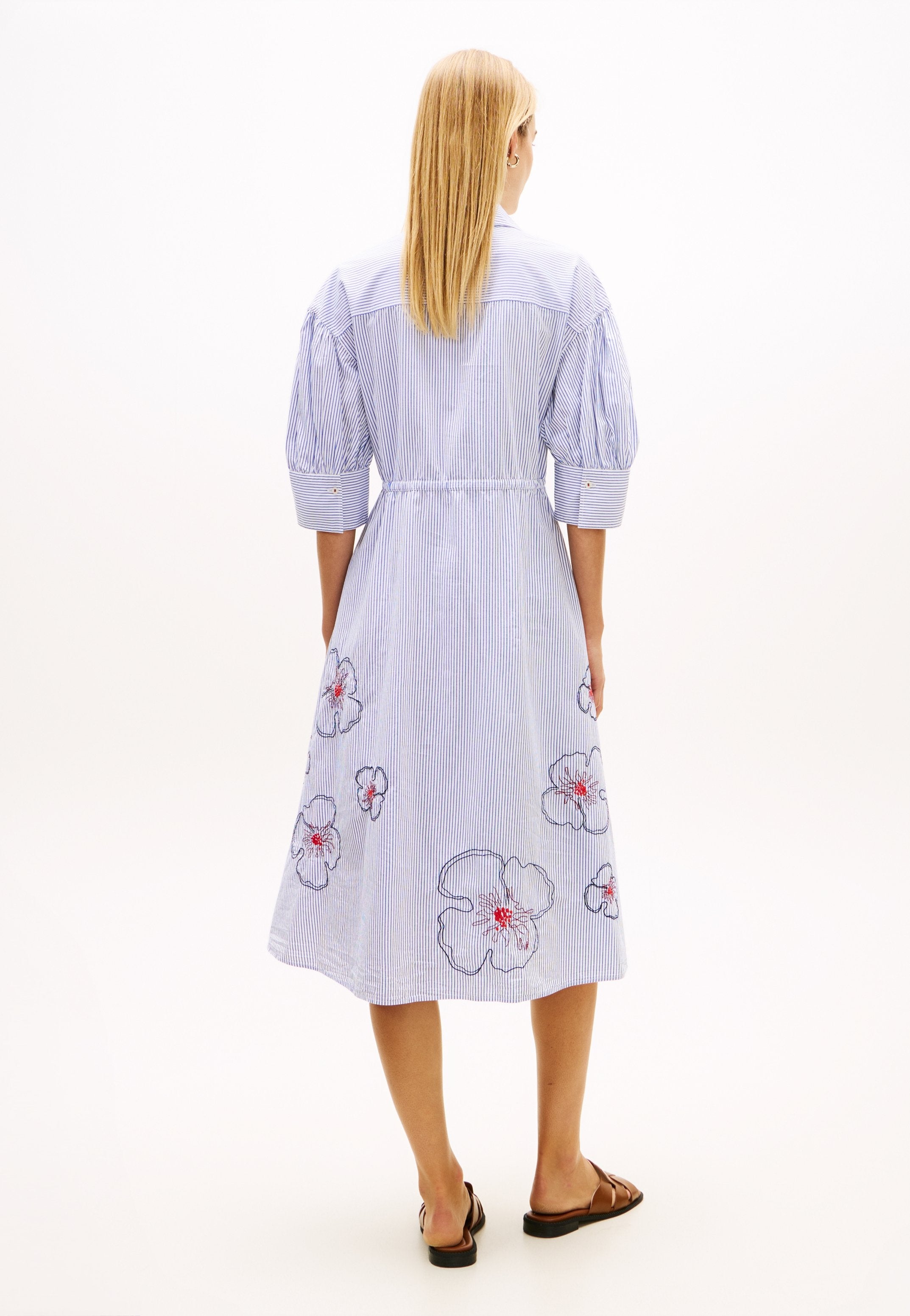 EMBROIDERY POPLIN MIDI SHIRT DRESS - Shirt dress - misty lazuli blue