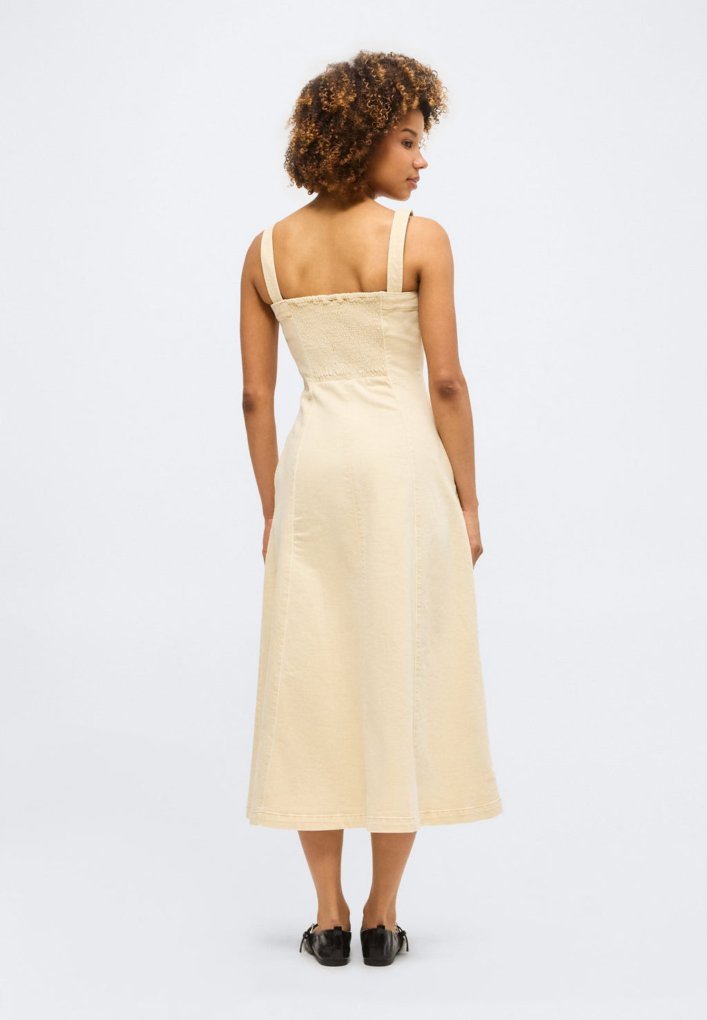 SCOOPNECK DRESS  - Denim dress - beach pebble