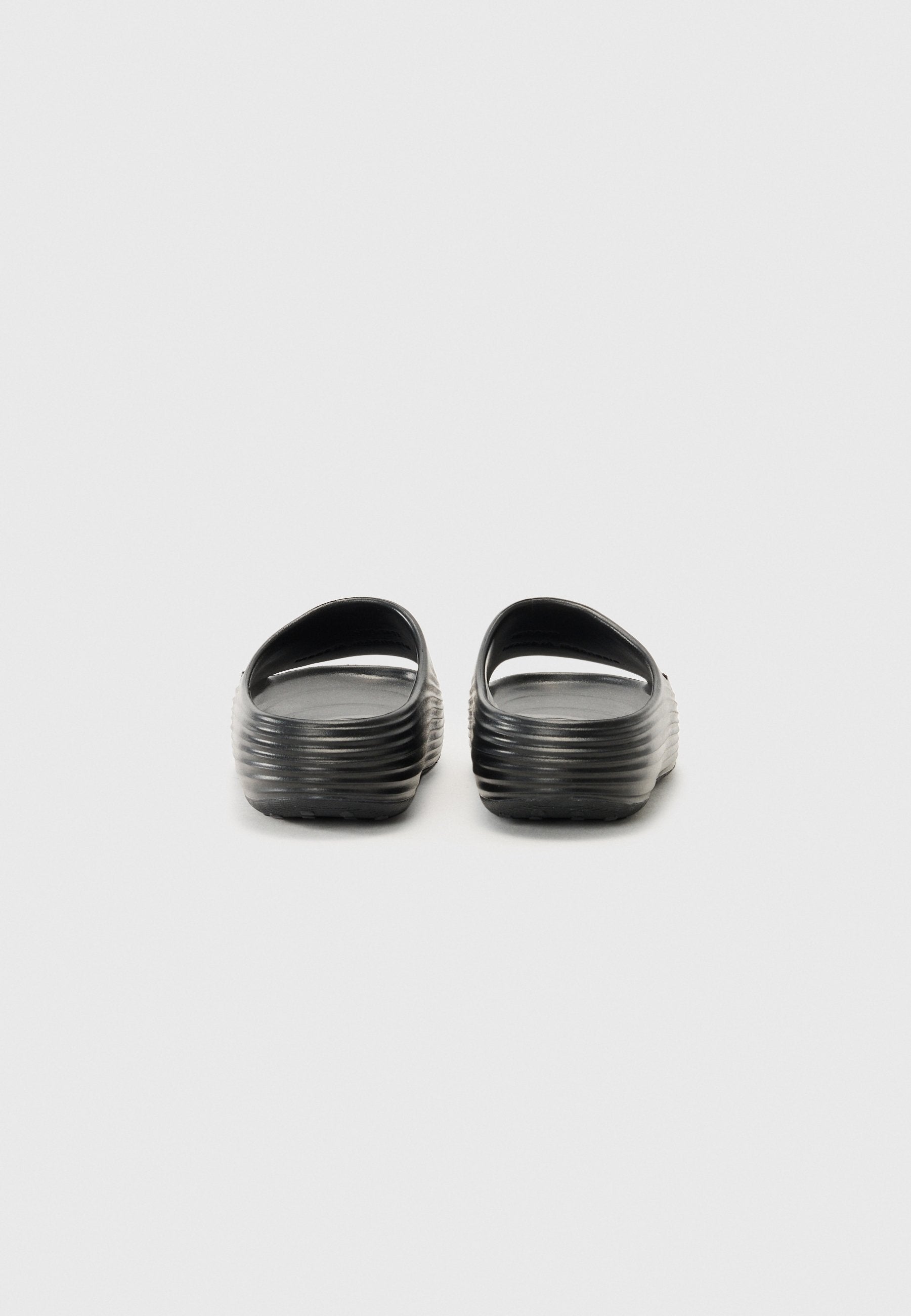 REACTX REJUVEN8 SLIDE UNISEX - Mules - black