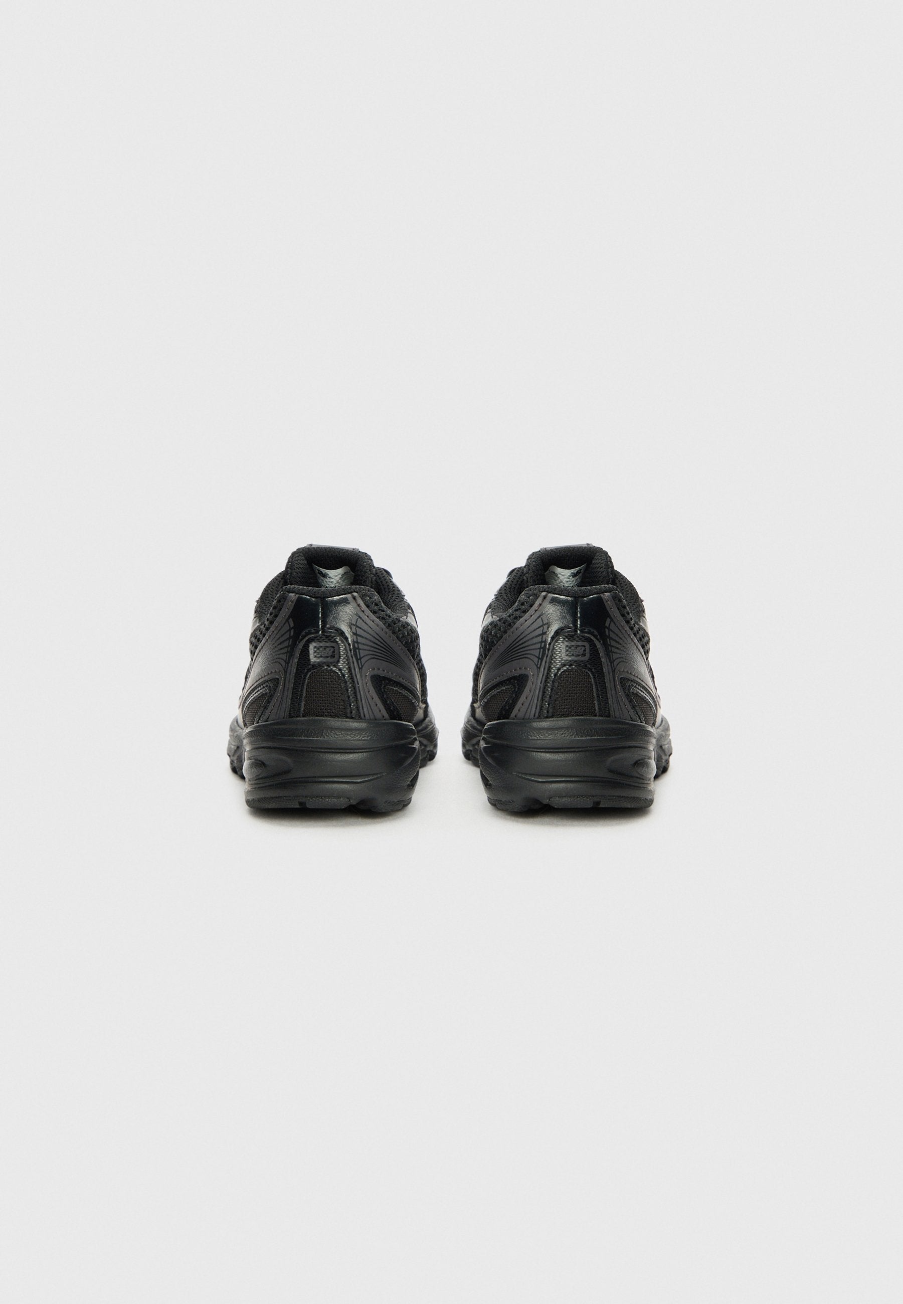 740 UNISEX - Baskets basses - black cement