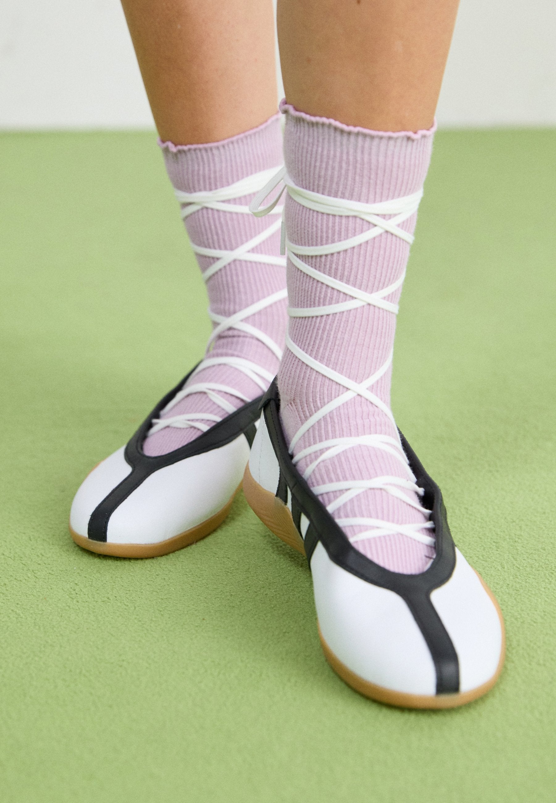 TAEKWONDO MEI BALLERINA - Ankle strap ballet pumps - cloud white/core black/gum