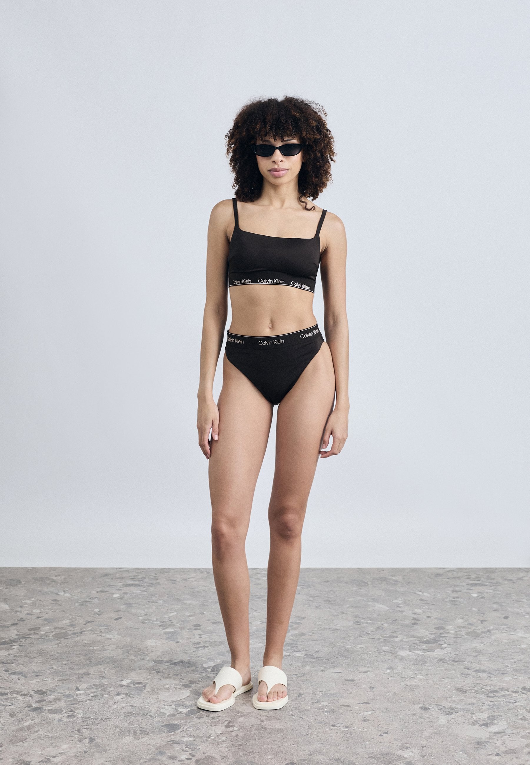 SQUARE NECK BRALETTE ICON SWIM - Bikini üstü - siyah