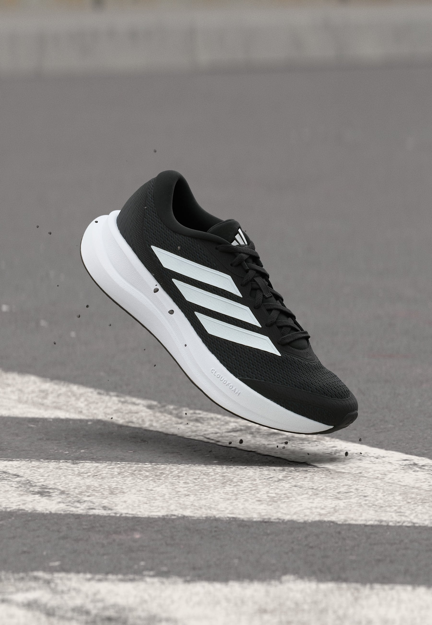 RUNFALCON 6 W - Road running shoes - core black/footwear white/carbon