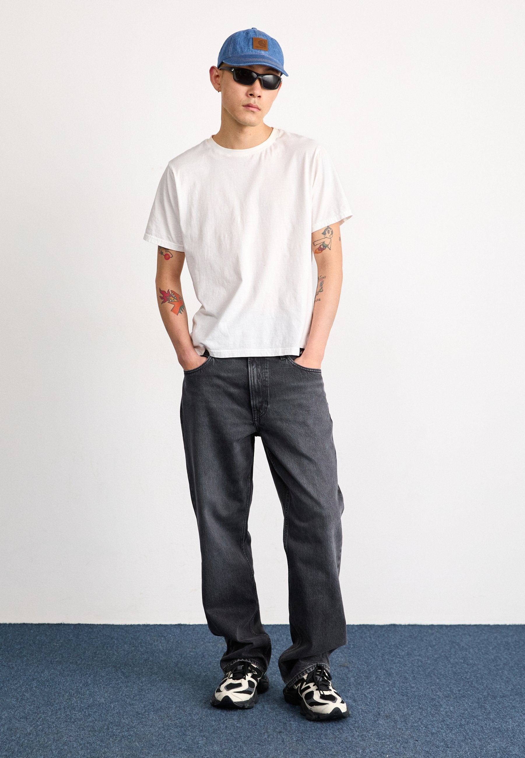 U9060 UNISEX - Trainers - black/off white