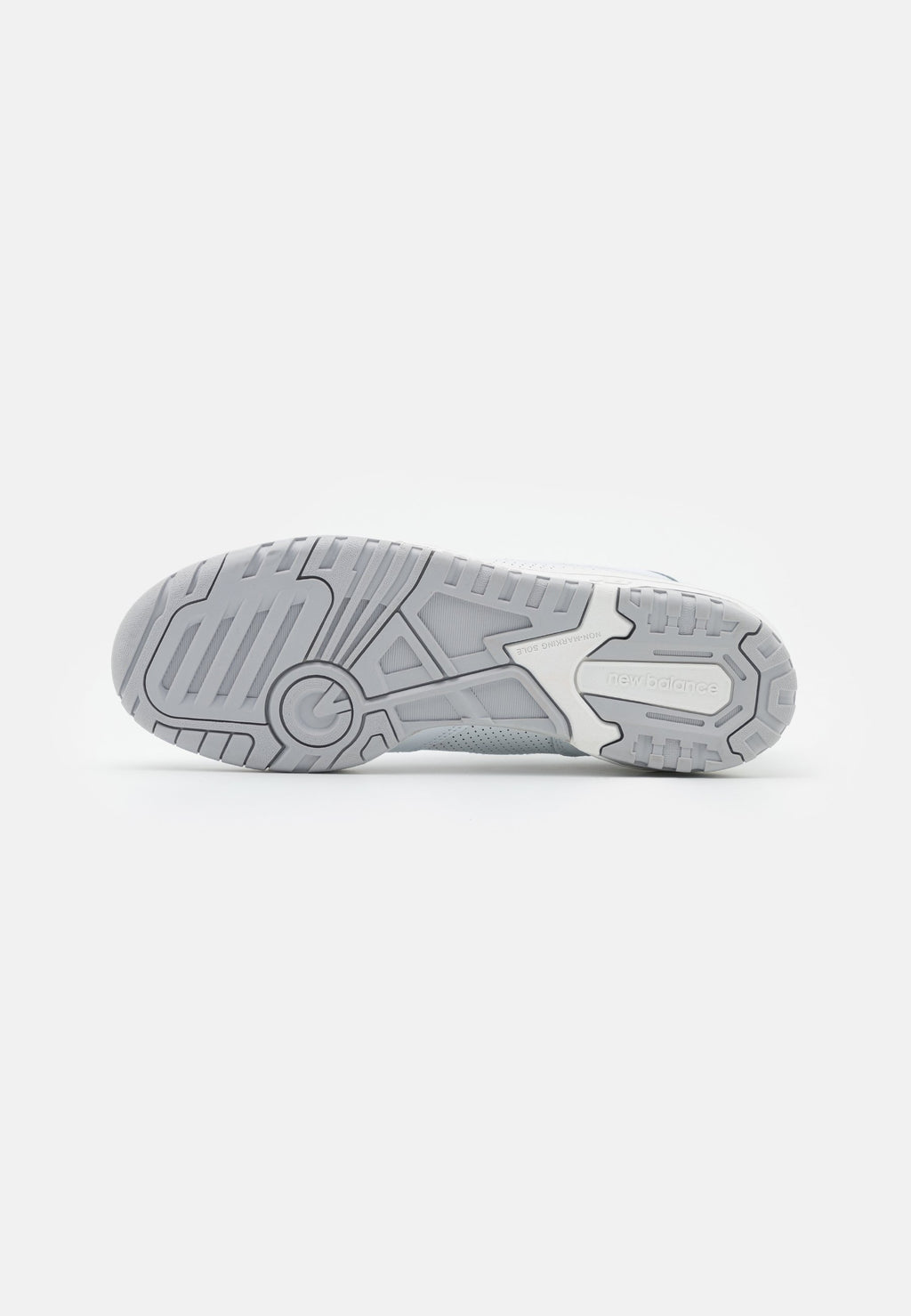 550 - Basketball shoes - white