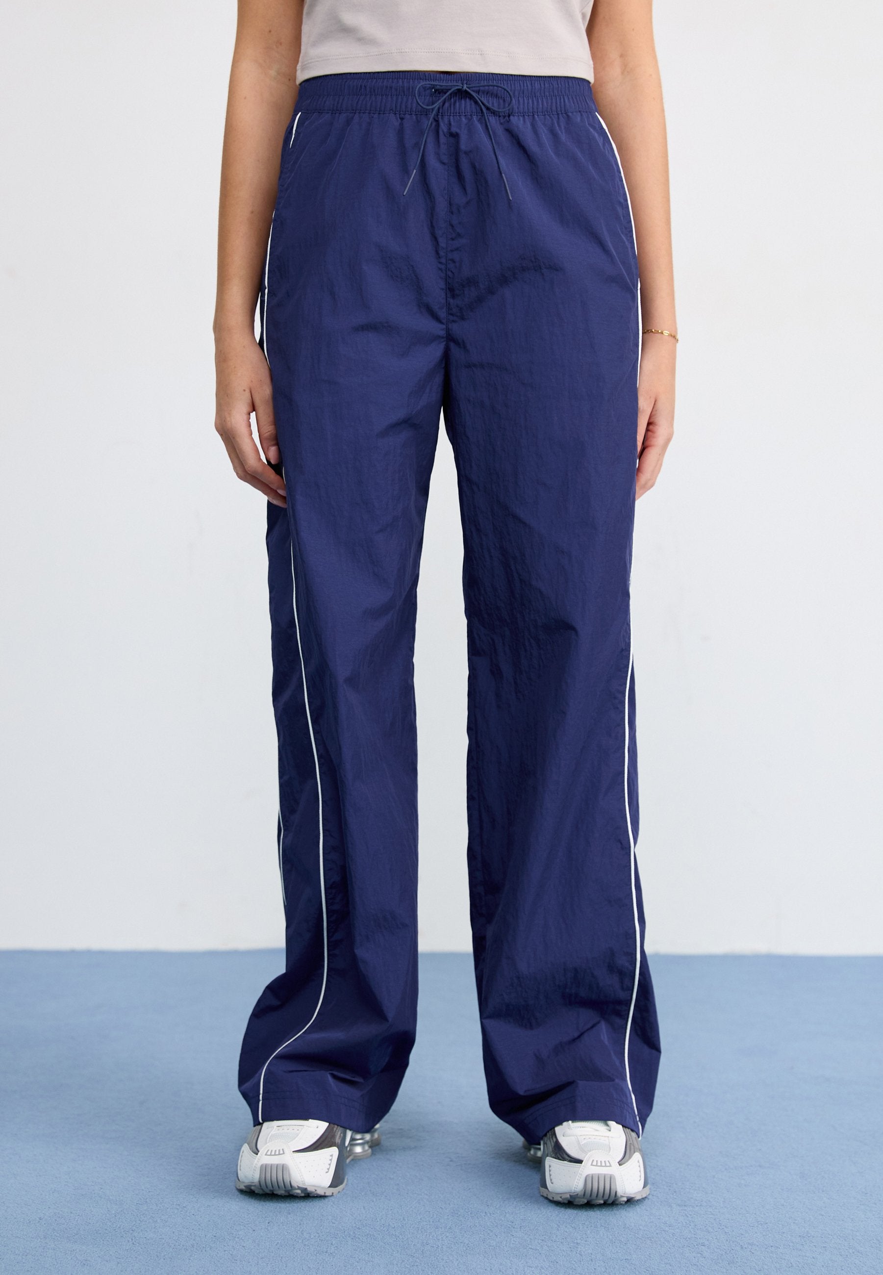 PANT - Tracksuit bottoms - midnight navy/sail