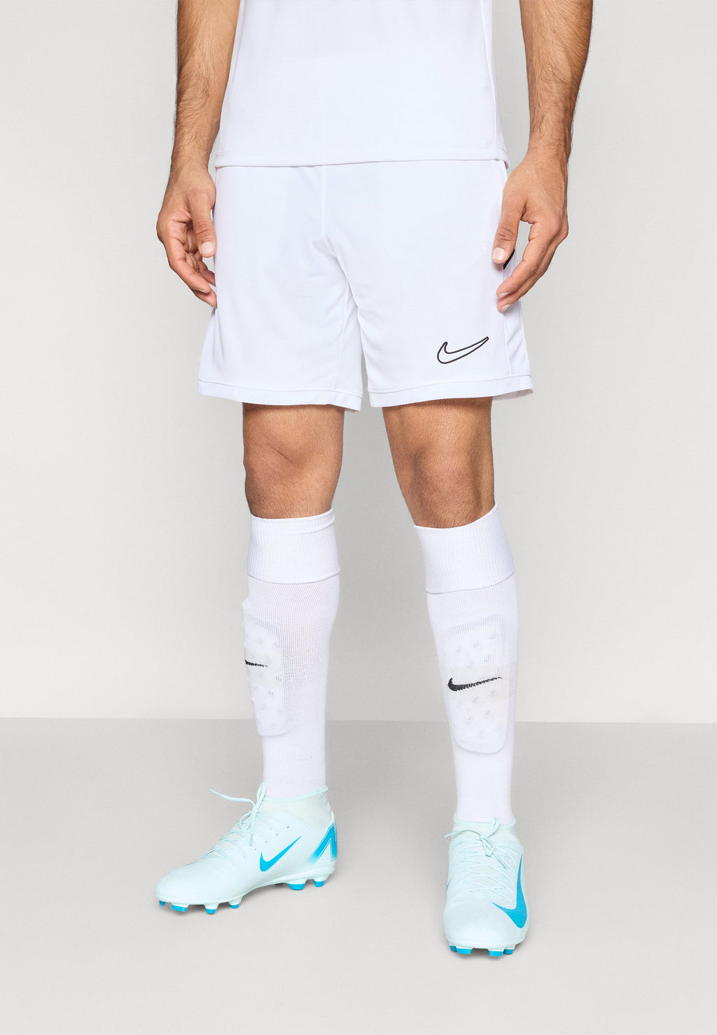 SHORT - Sports shorts - white/black