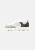 JFWASPIRE RUNNER - Trainers - white/seagrass/bronze green