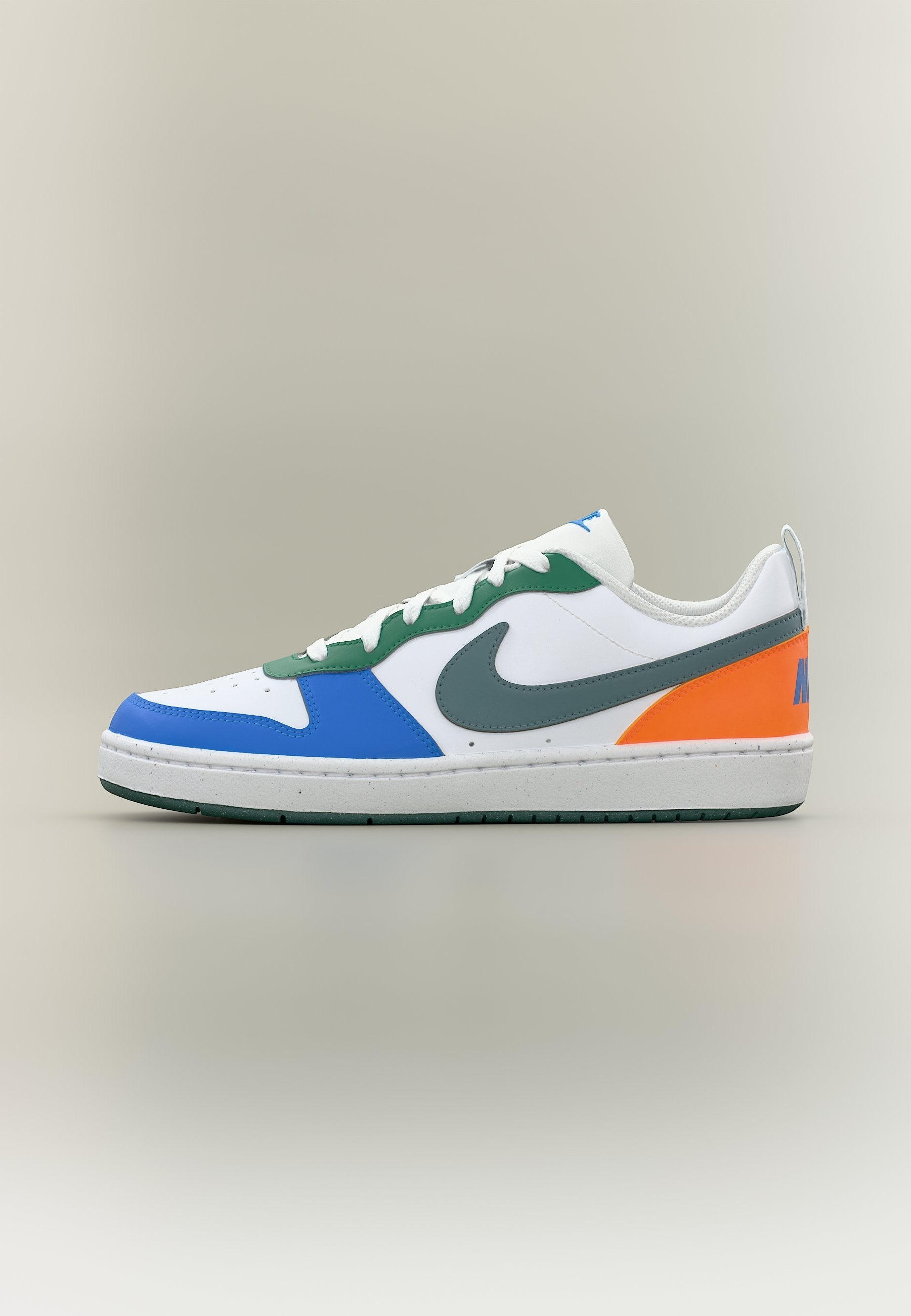 COURT BOROUGH UNISEX - Trainers - white/mineral slate/malachite/blue crystal/total orange