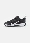 OMNI MULTI COURT UNISEX - Road running shoes - black/white