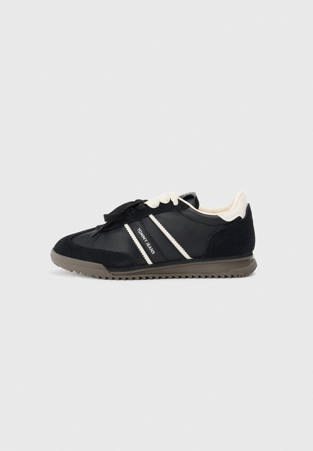 LEATHER LOW PROFILE SERRATED TRAINERS - Trainers - black