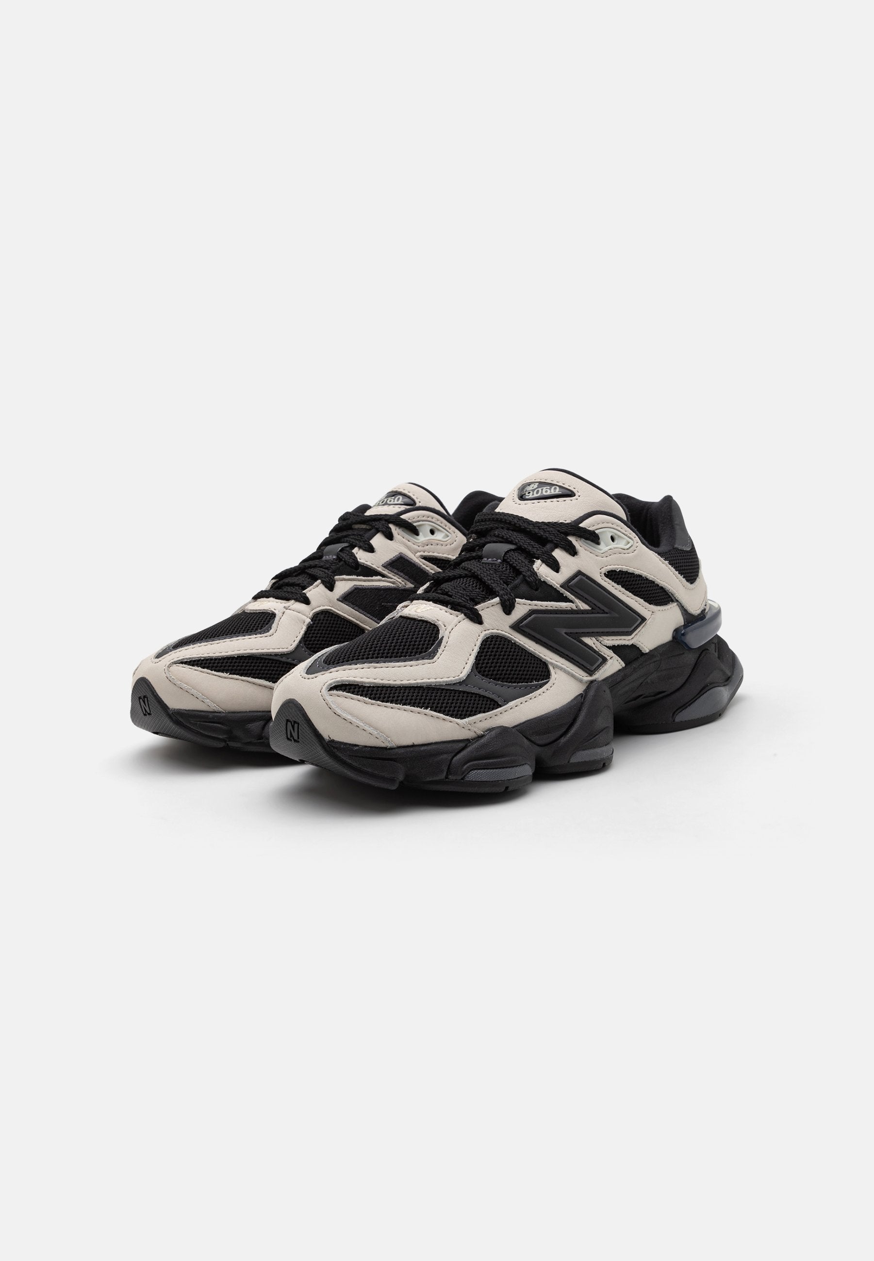 U9060 UNISEX - Trainers - black/off white