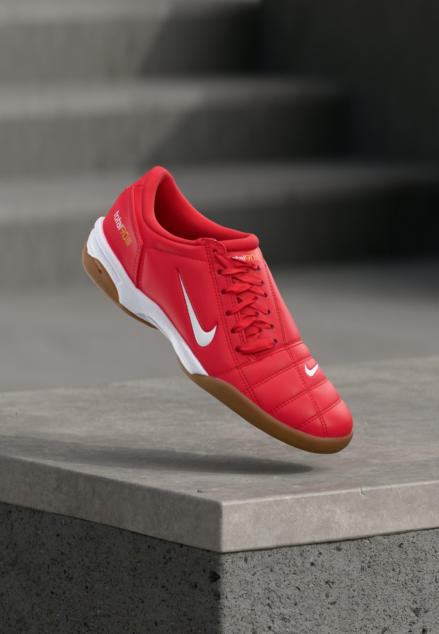 T90 - Trainers - university red/white/med brown/metallic gold-coloured