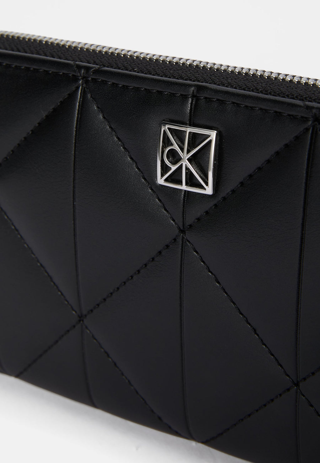 QUILTED LONG ZIP AROUND - Wallet - black