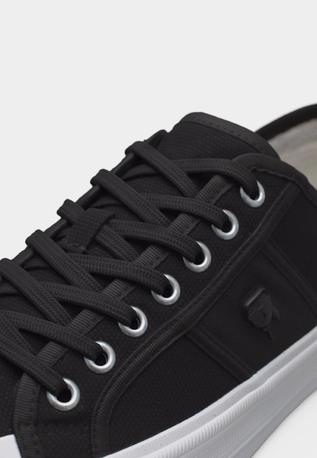 RAE RELIEF NFT - Trainers - black