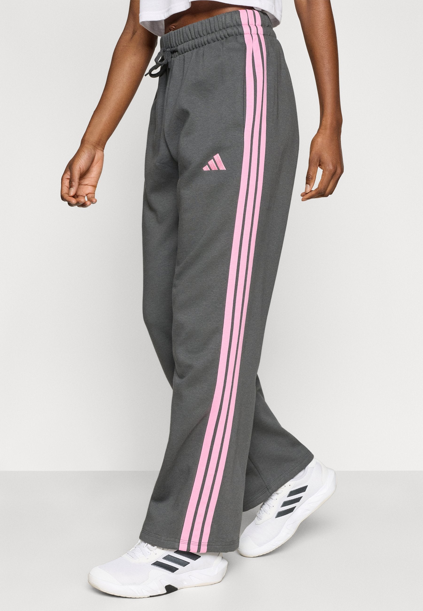 ESSENTIALS 3 STRIPES OPEN HEM PANTS - Tracksuit bottoms - grey six/tropic bloom