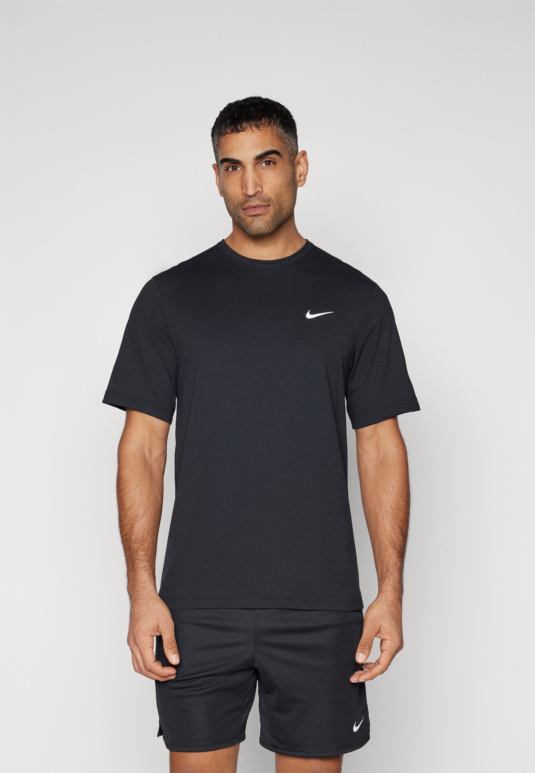 HYVERSE - Sports T-shirt - schwarz
