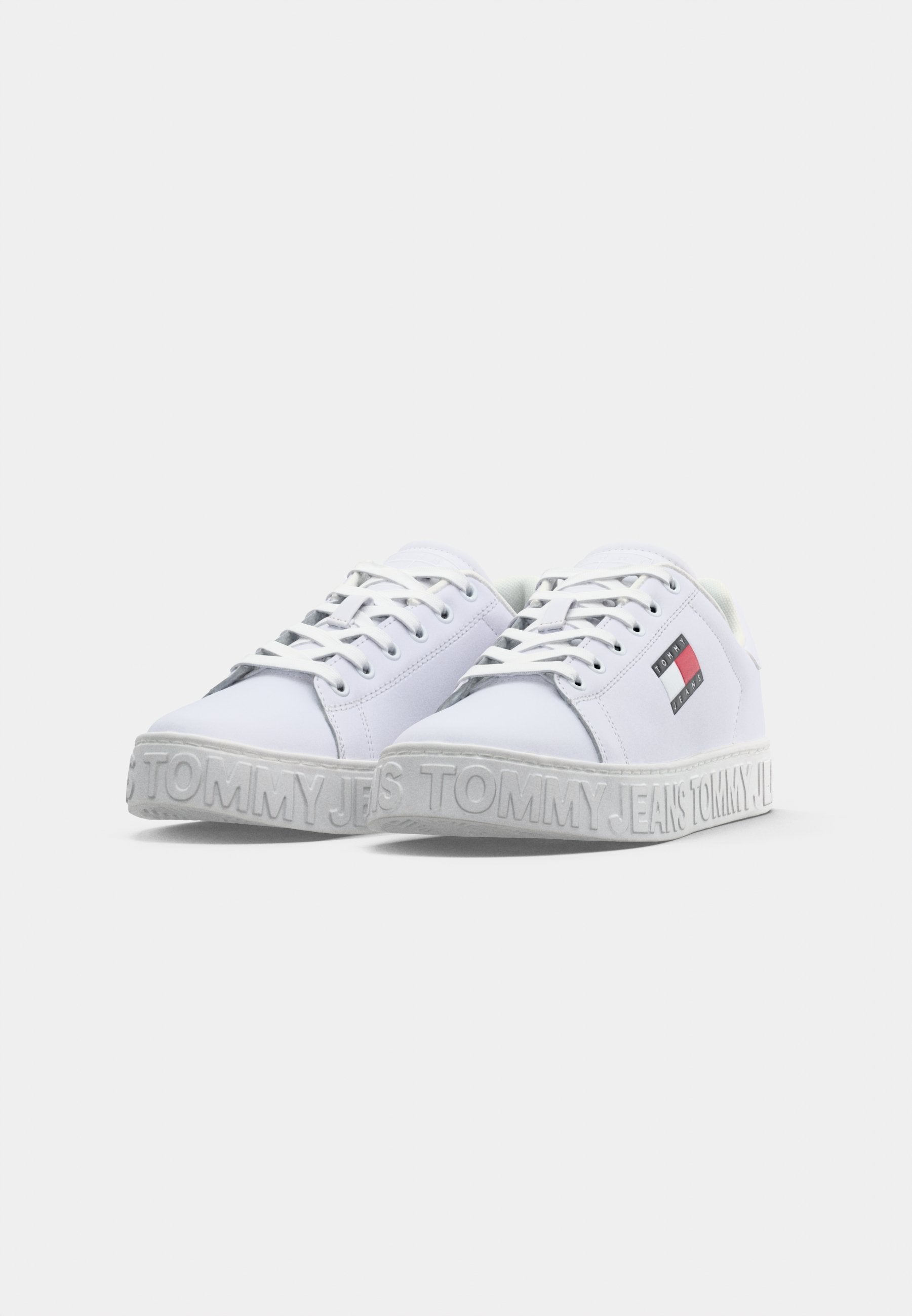 LOGO OUTSOLE - Trainers - white