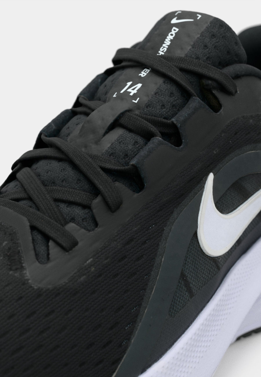 DOWNSHIFTER  - Road running shoes - black/white/anthracite/wolf grey