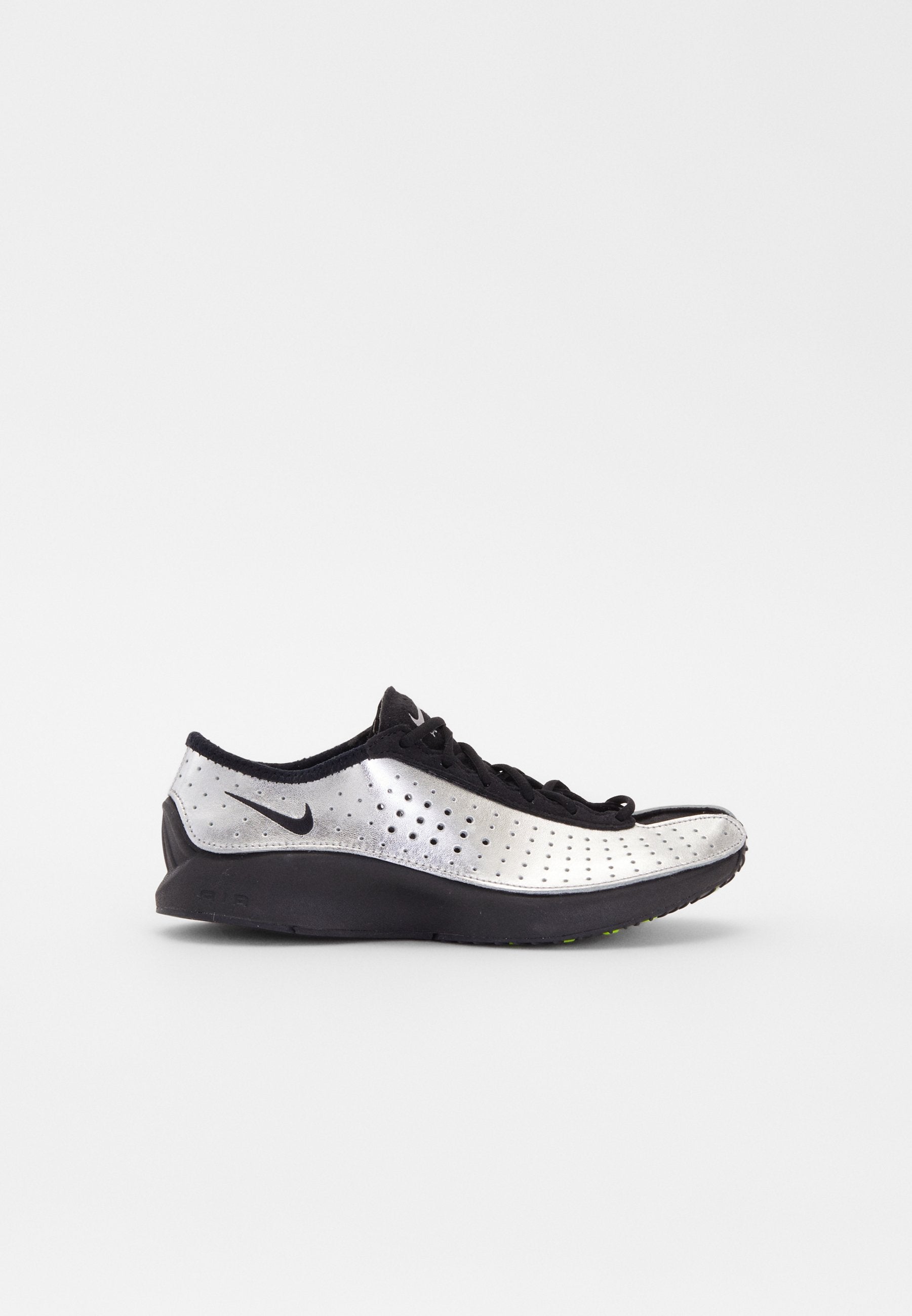 AIR SUPERFLY - Trainers - silver-coloured/black/anthracite/volt