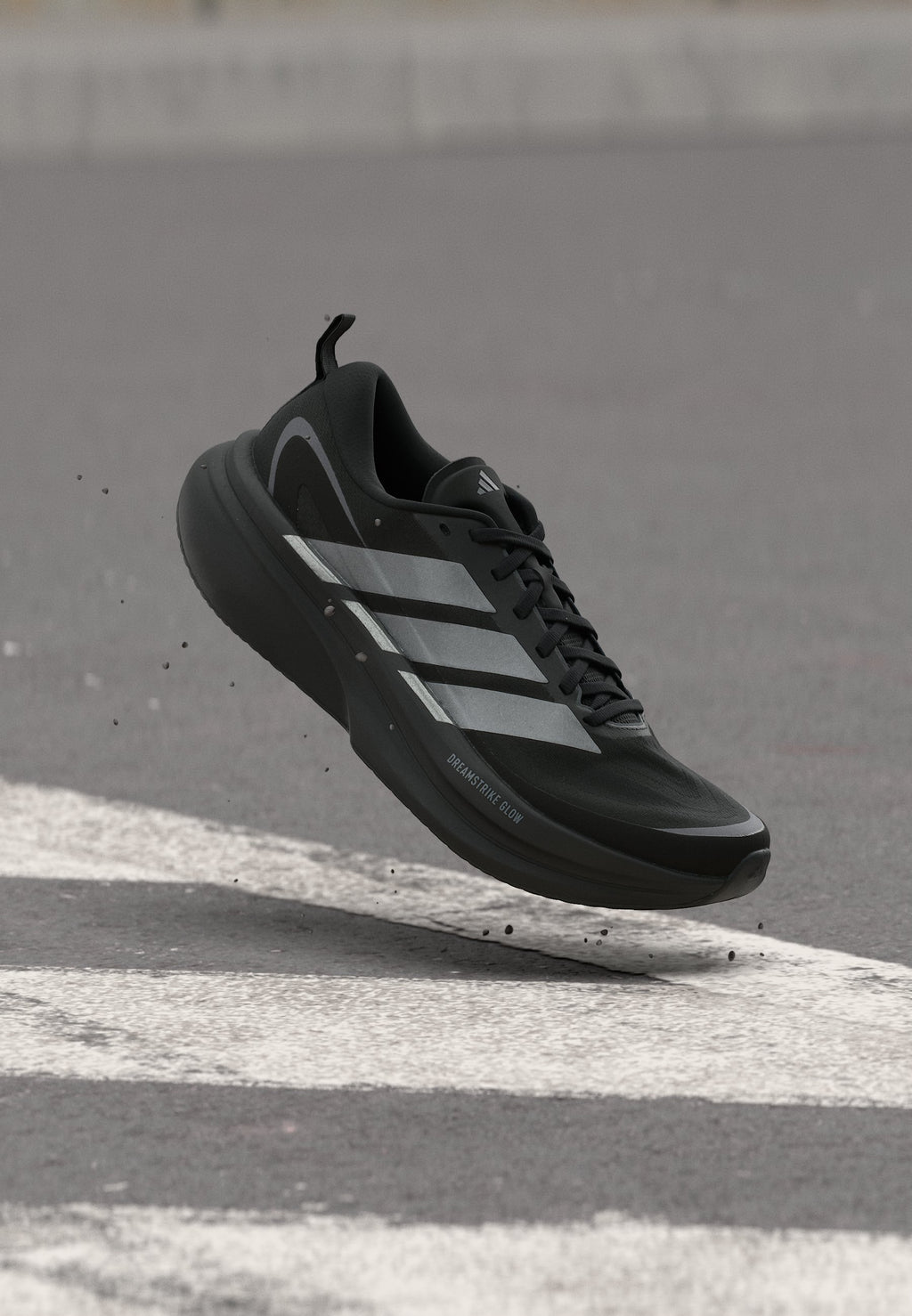 SUPERNOVA GLIDE M - Chaussures de running sur route - core black/iron metallic/grey five