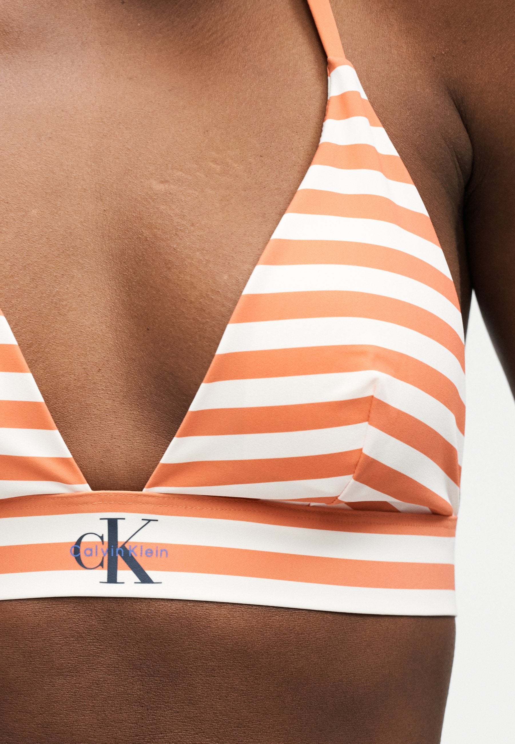 GRAPHIC MONOGRAM - Bikini top - acorn orange