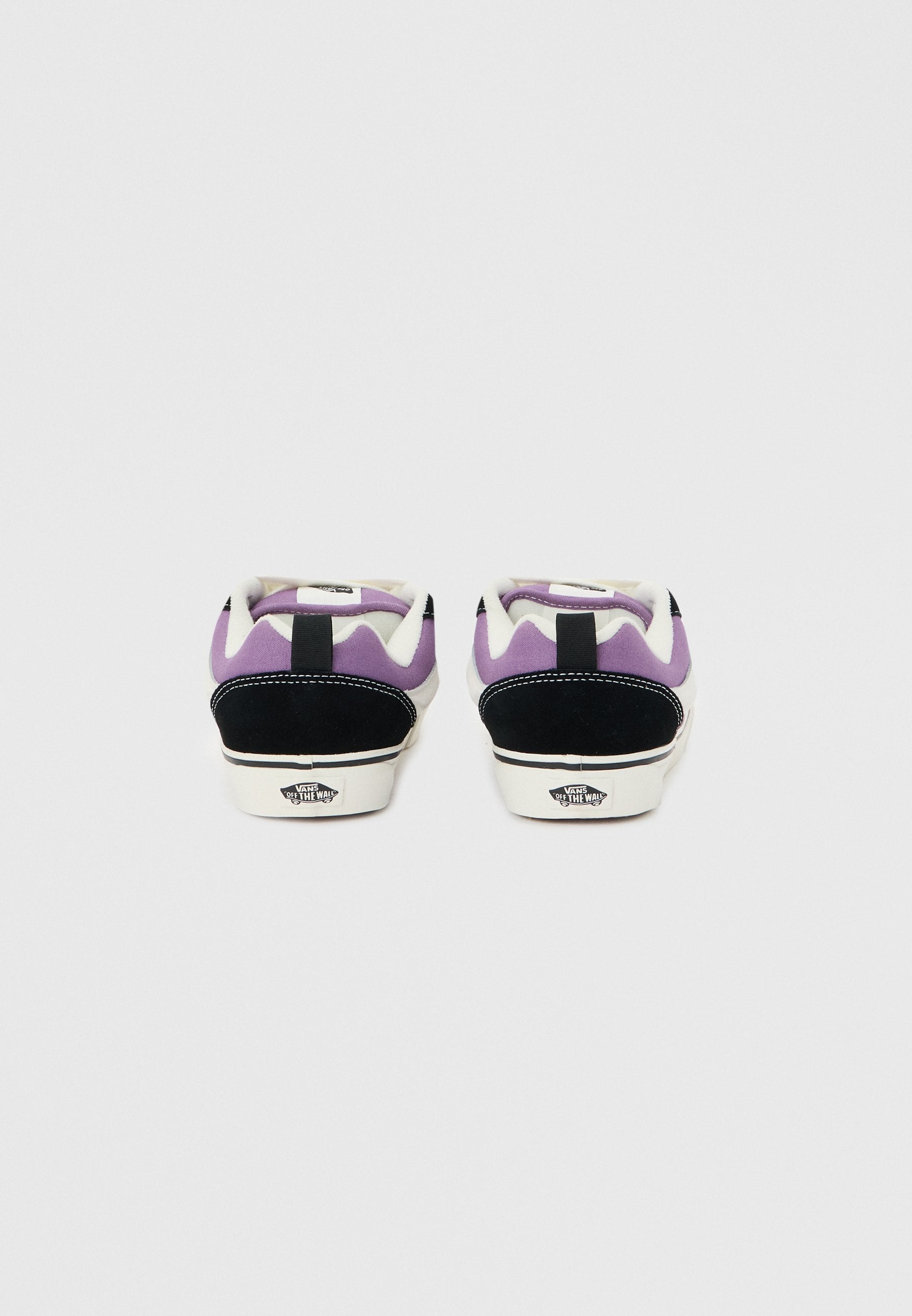 KNU SKOOL UNISEX - Skate shoes - nineties purple/black