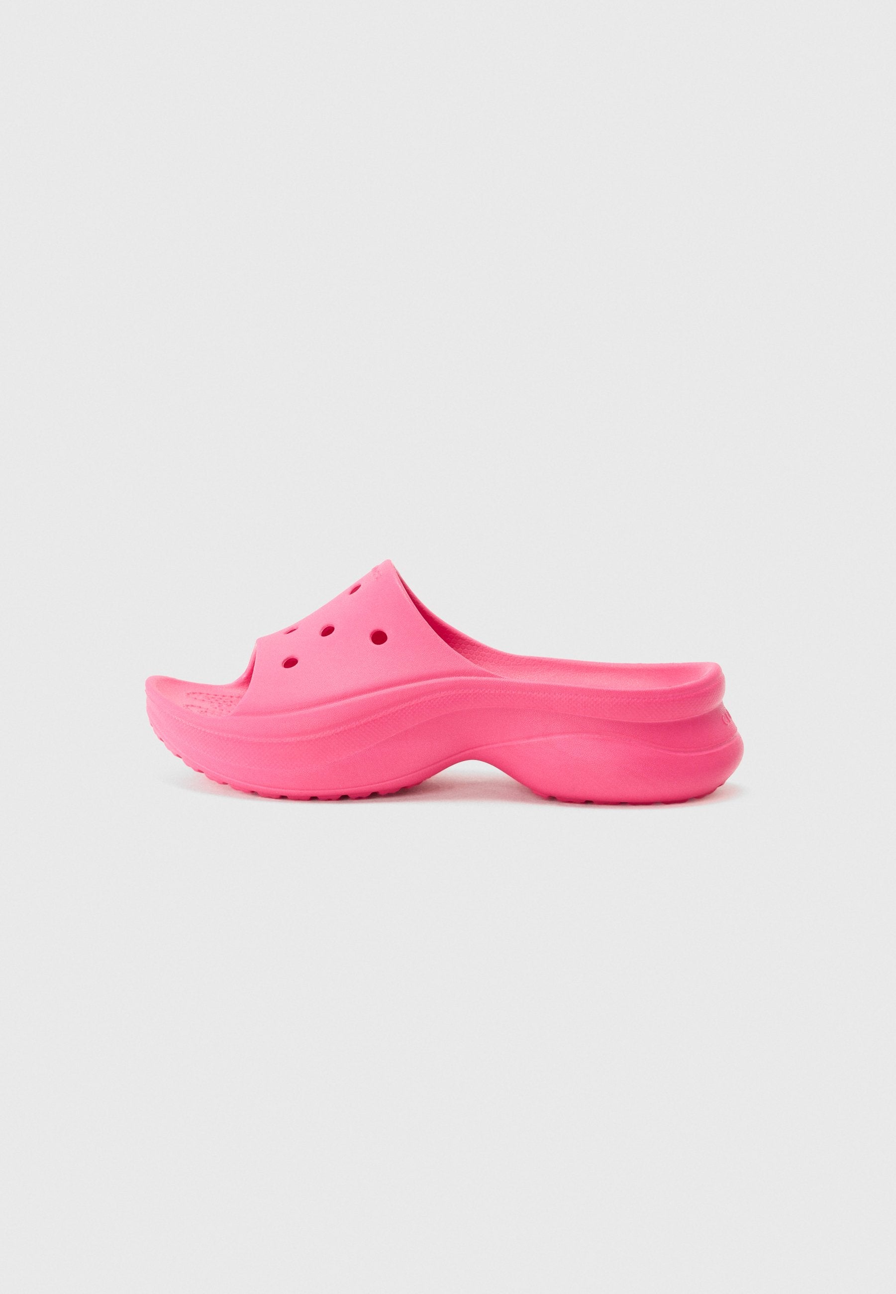 BAE - Slippers - dragon fruit