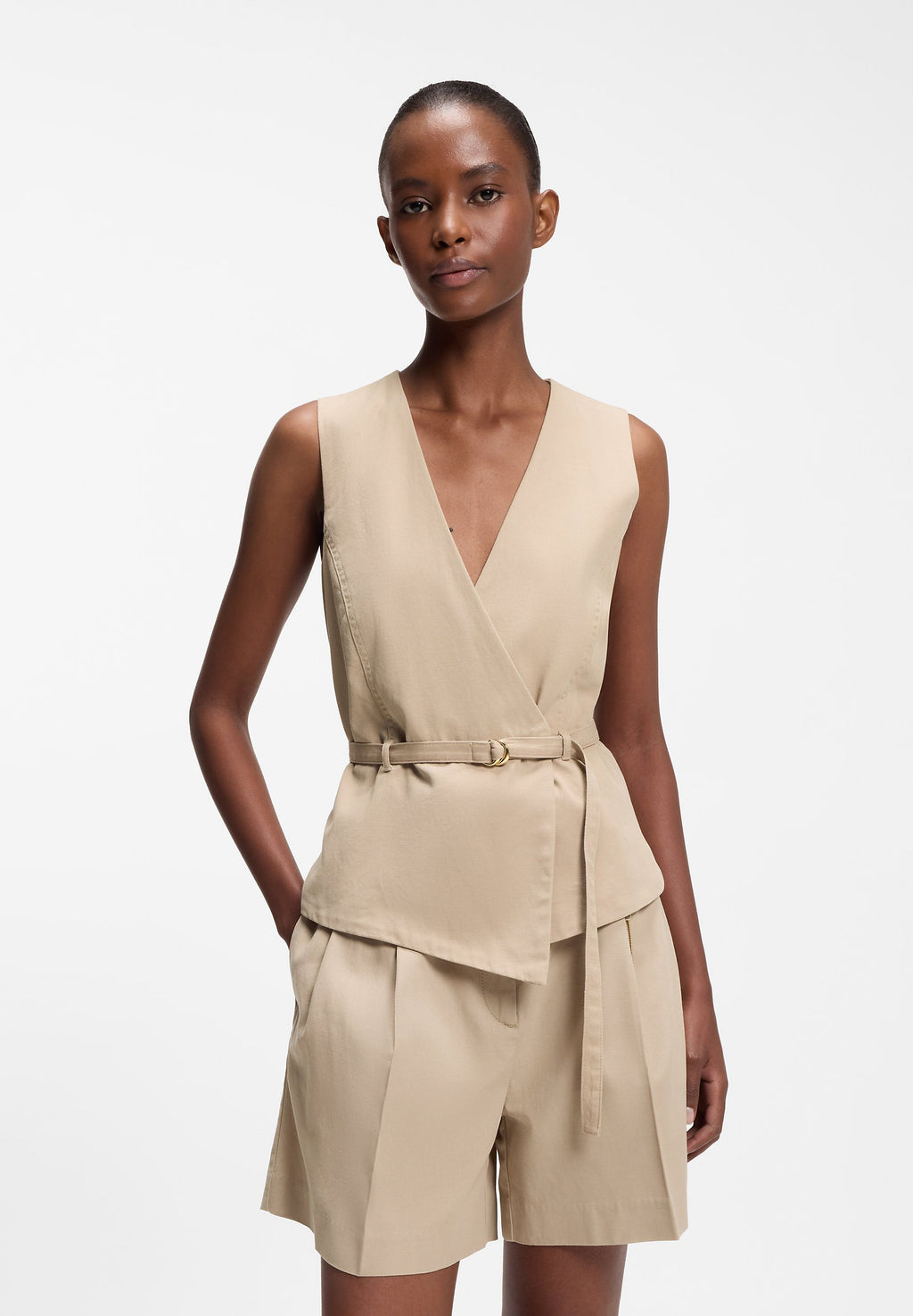 AHELLA - Waistcoat - light pastel brown