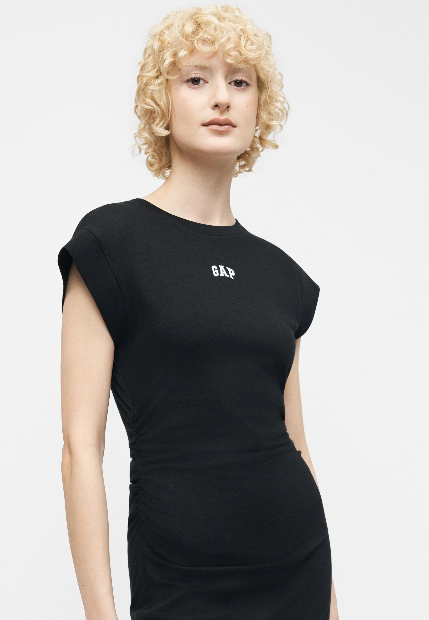 LOGO TEE DRESS - Jersey dress - true black