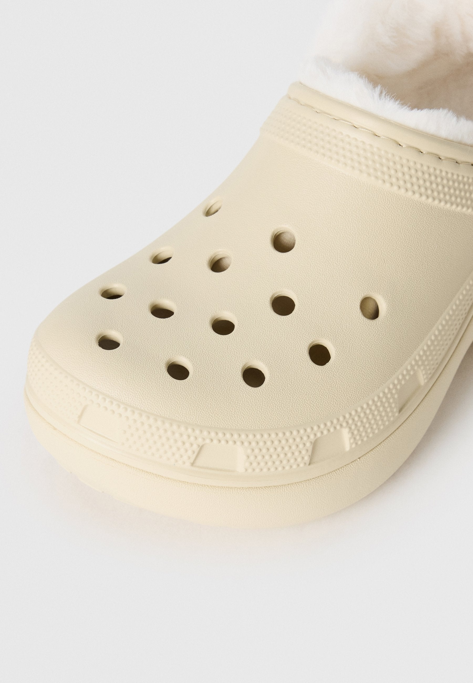 PLATFM LINED FUZZ STRAP  - Clogs - bone