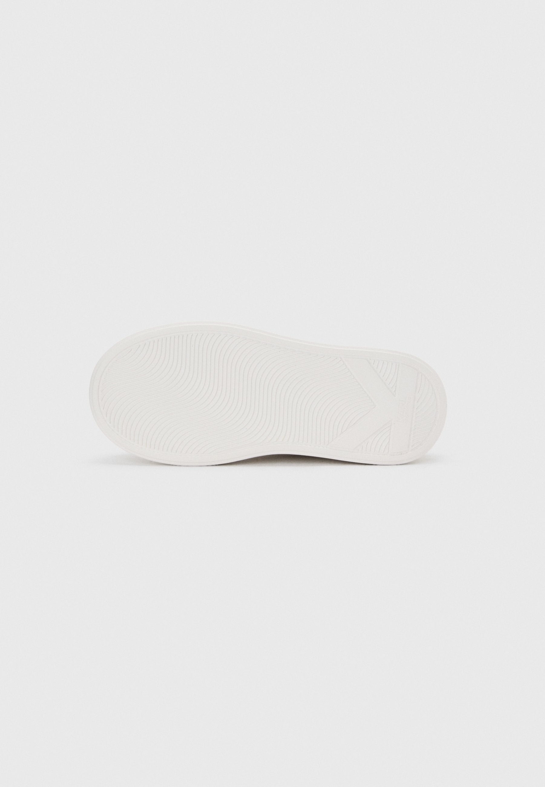 ANAKAPRI - Trainers - white
