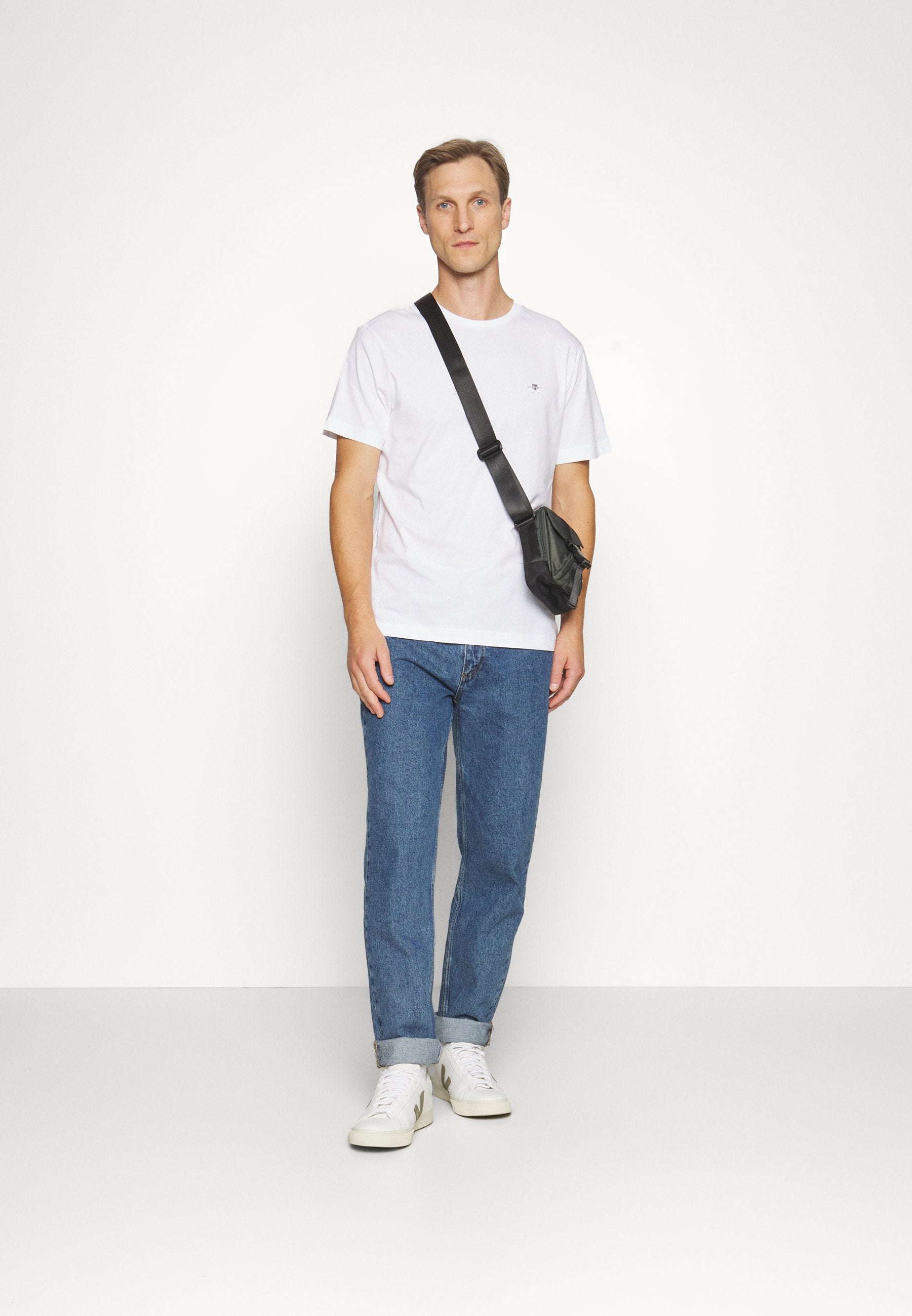 REG SHIELD SS T-SHIRT - Basic T-shirt - white